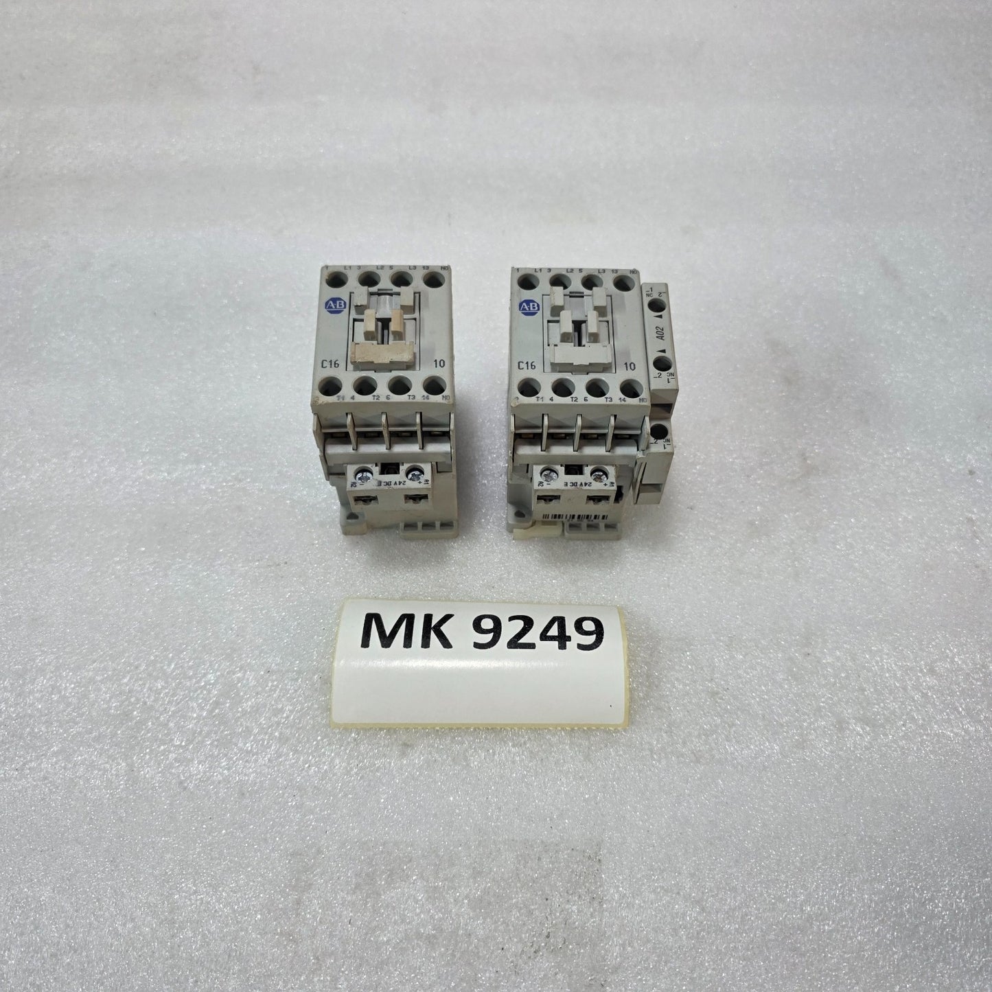 ALLEN-BRADLEY 100-C16E*10 CONTACTOR 16A 3 POLE 24V DC COIL