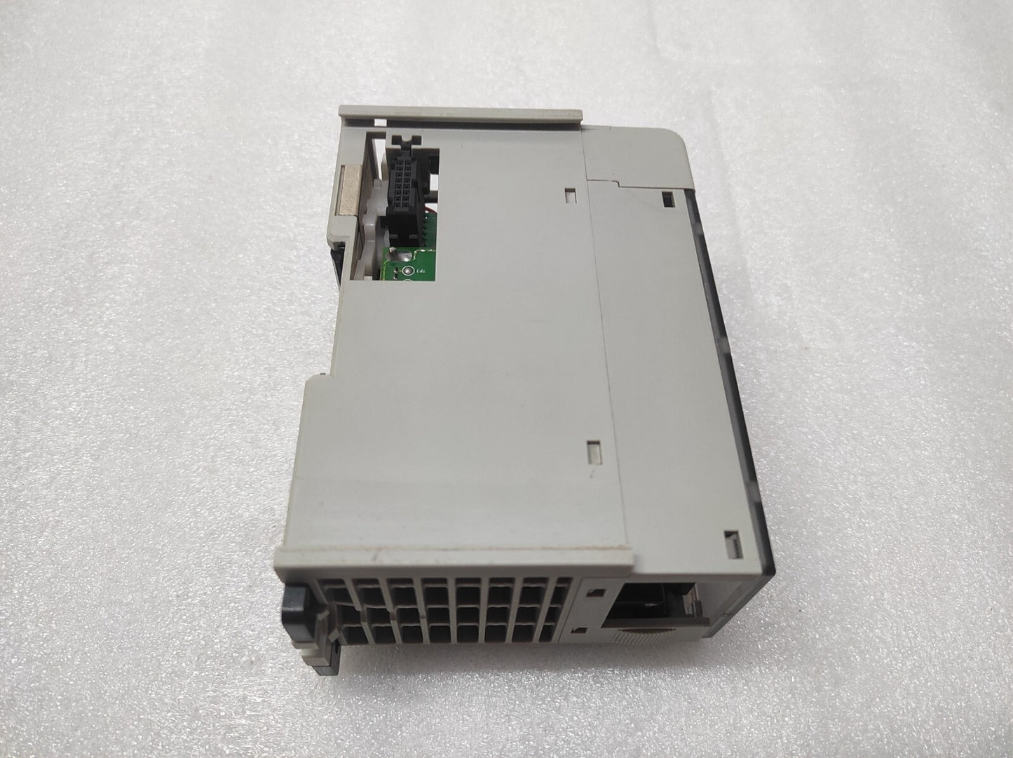 ALLEN BRADLEY CAT 1769-IF8 SER A 8-CH ANALOG INPUT MODULE
