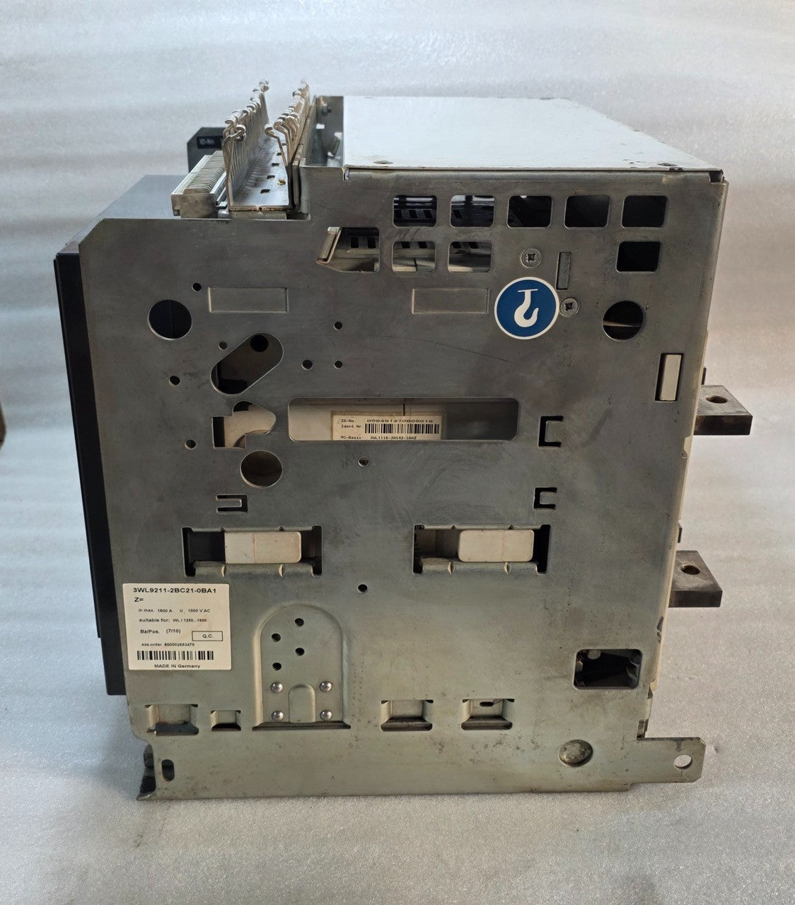 SIEMENS 3WL 3WL1112-2CB45-4GS4-Z AIR CIRCUIT BREAKER 1250A 4-POLE DRAW OUT