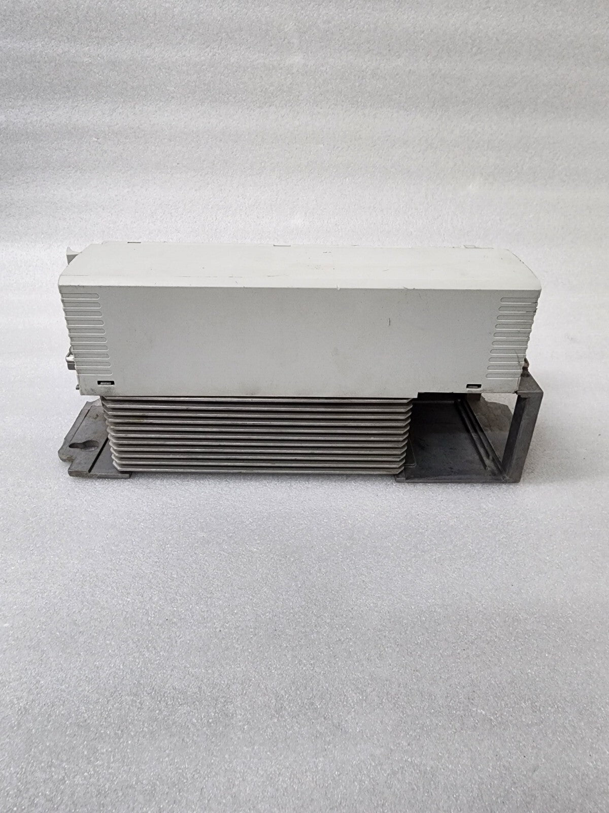 LENZE I55BE275F10V10000S  IVERTER DRIVE 7.5KW/10KW MADE IN GERMANY