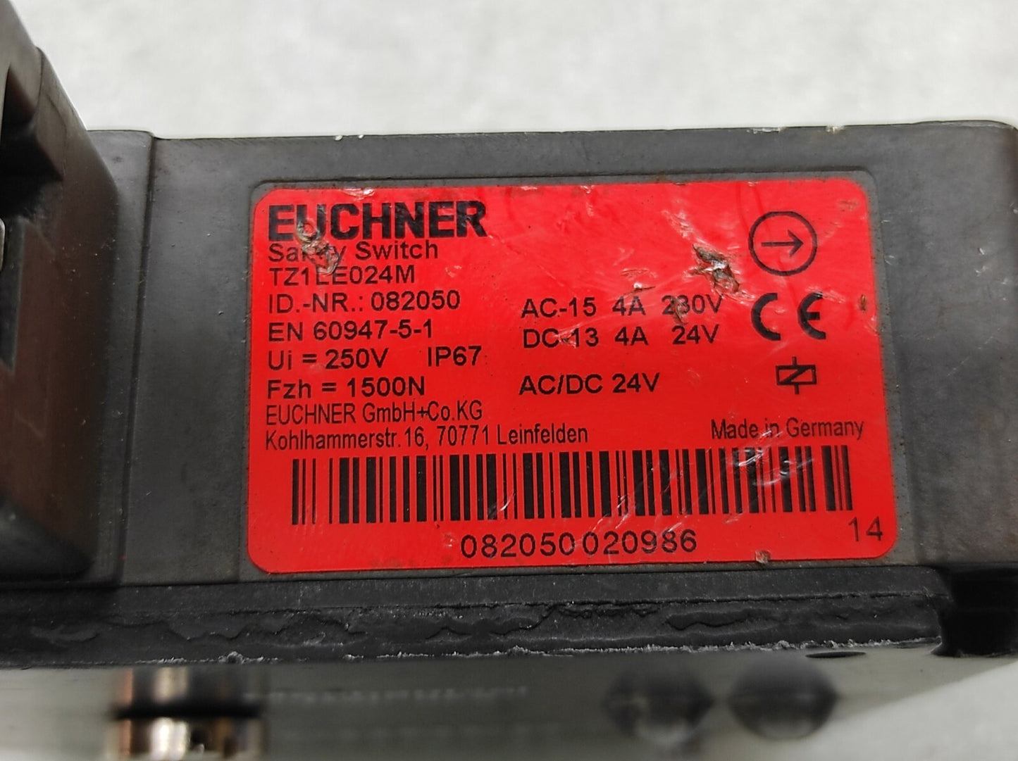 EUCHNER TZ1LE024M SAFETY SWITCH 082050 230VAC/24VDC