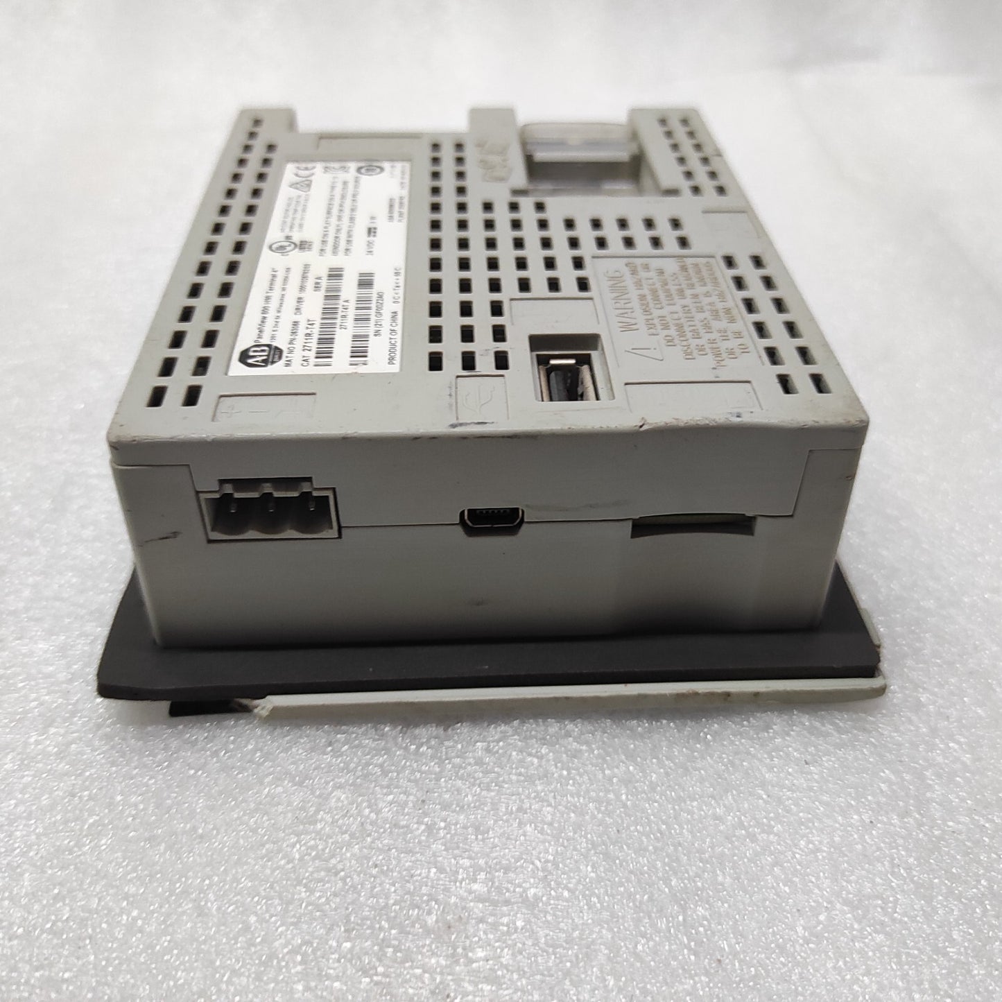 ALLEN BRADLEY PANELVIEW 800 HMI CAT 2711R-T4T SER A DAMAGED BODY