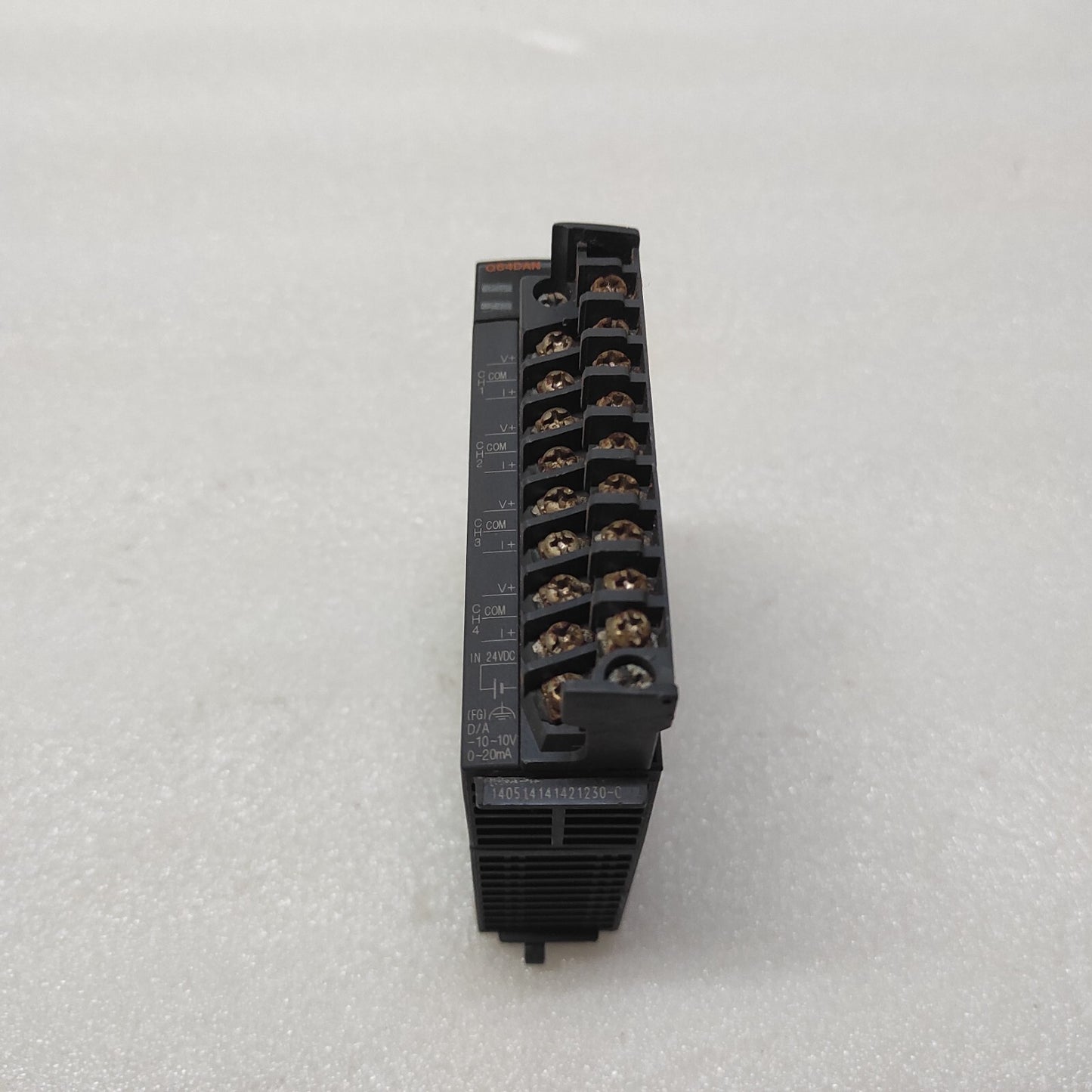 MITSUBISHI Q64DAN D/A CONVERTER UNIT