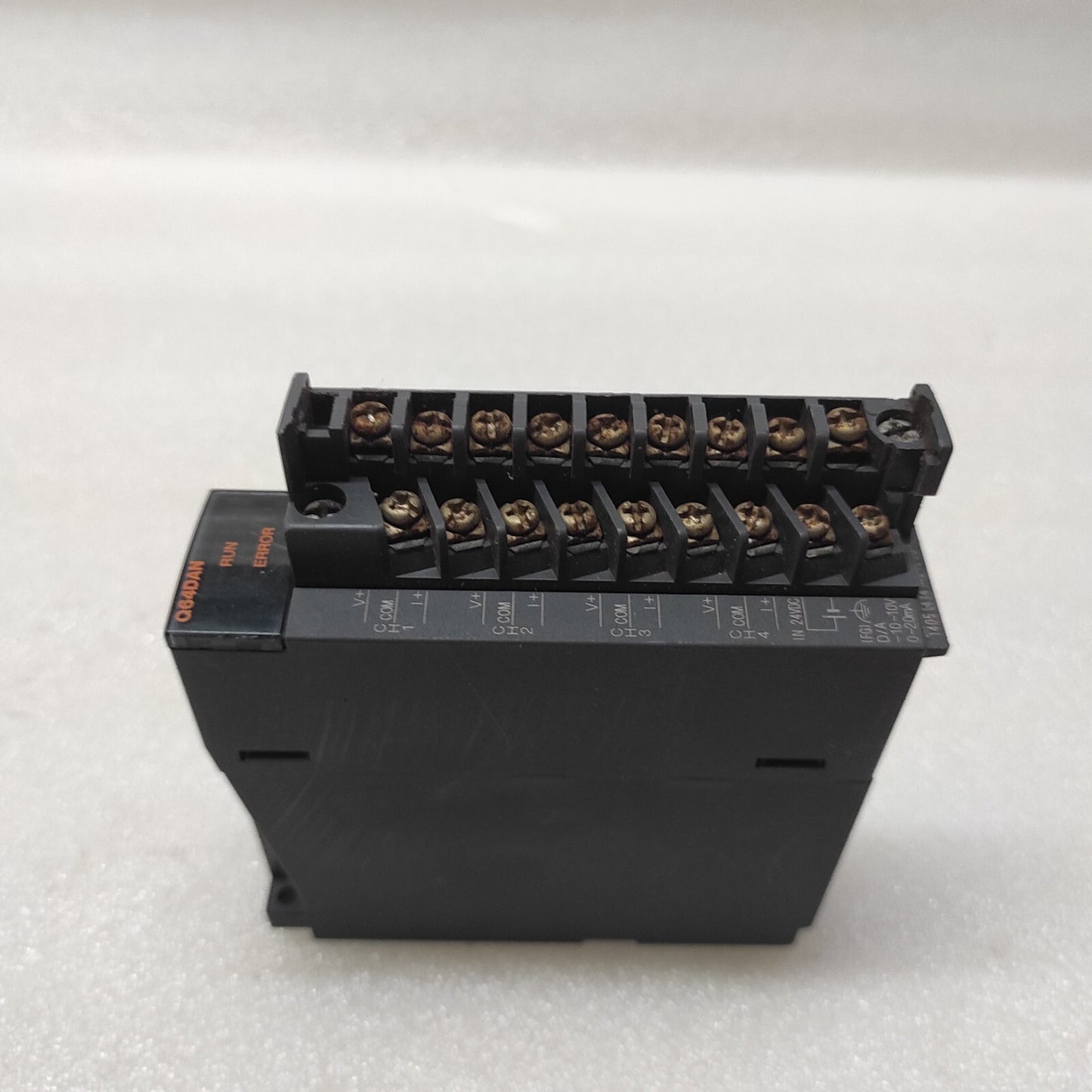MITSUBISHI Q64DAN D/A CONVERTER UNIT