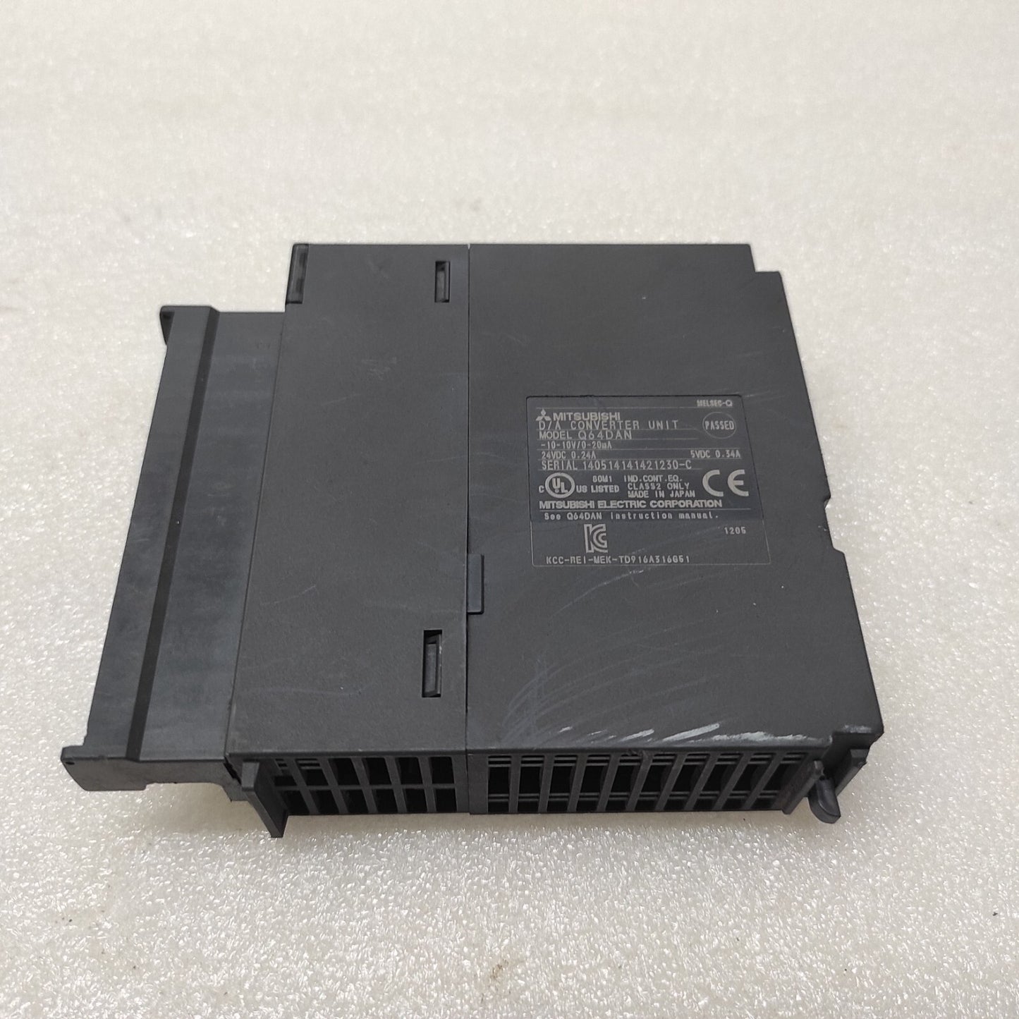 MITSUBISHI Q64DAN D/A CONVERTER UNIT