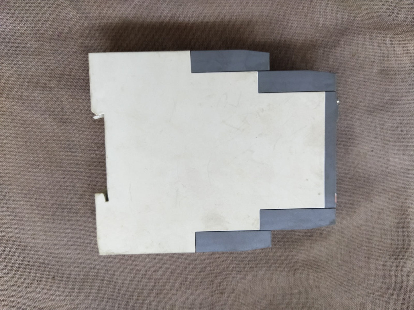 ABB CM-SRS.22S OVER-UNDER CURRENT RMS MONITORING RELAY 1SVR730841R1500