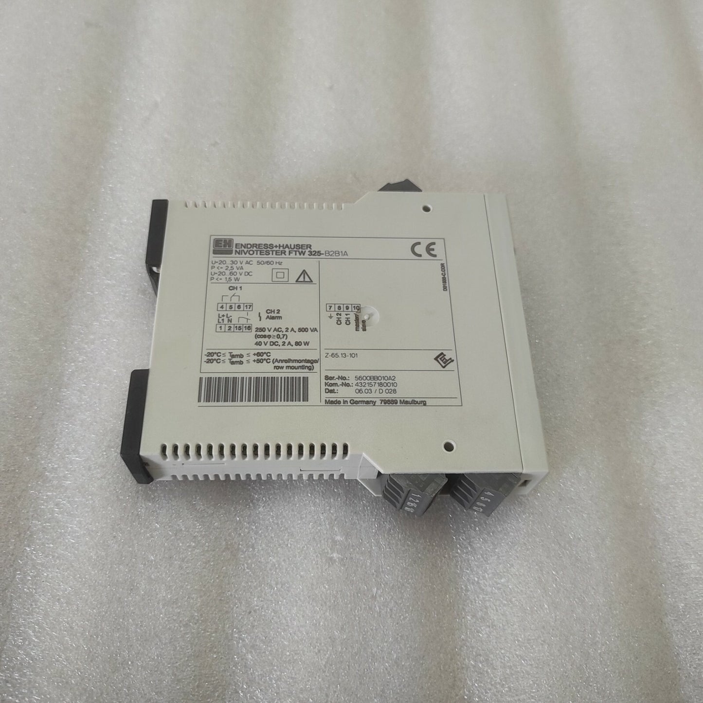 ENDRESS HAUSER FTW 325 CONDUCTIVE POINT LEVEL SWITCH NIVOTESTER FTW325-B2B1A
