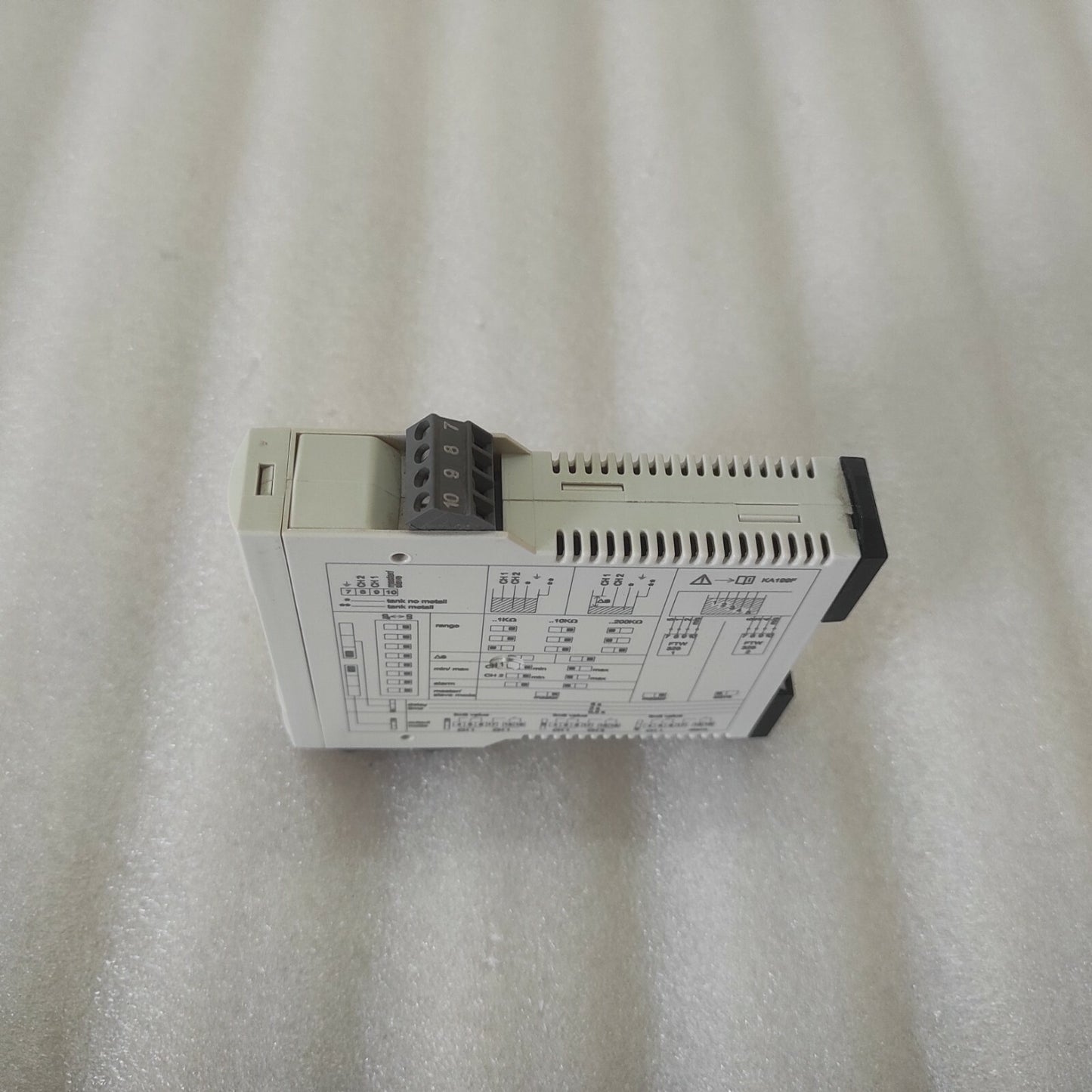 ENDRESS HAUSER FTW 325 CONDUCTIVE POINT LEVEL SWITCH NIVOTESTER FTW325-B2B1A