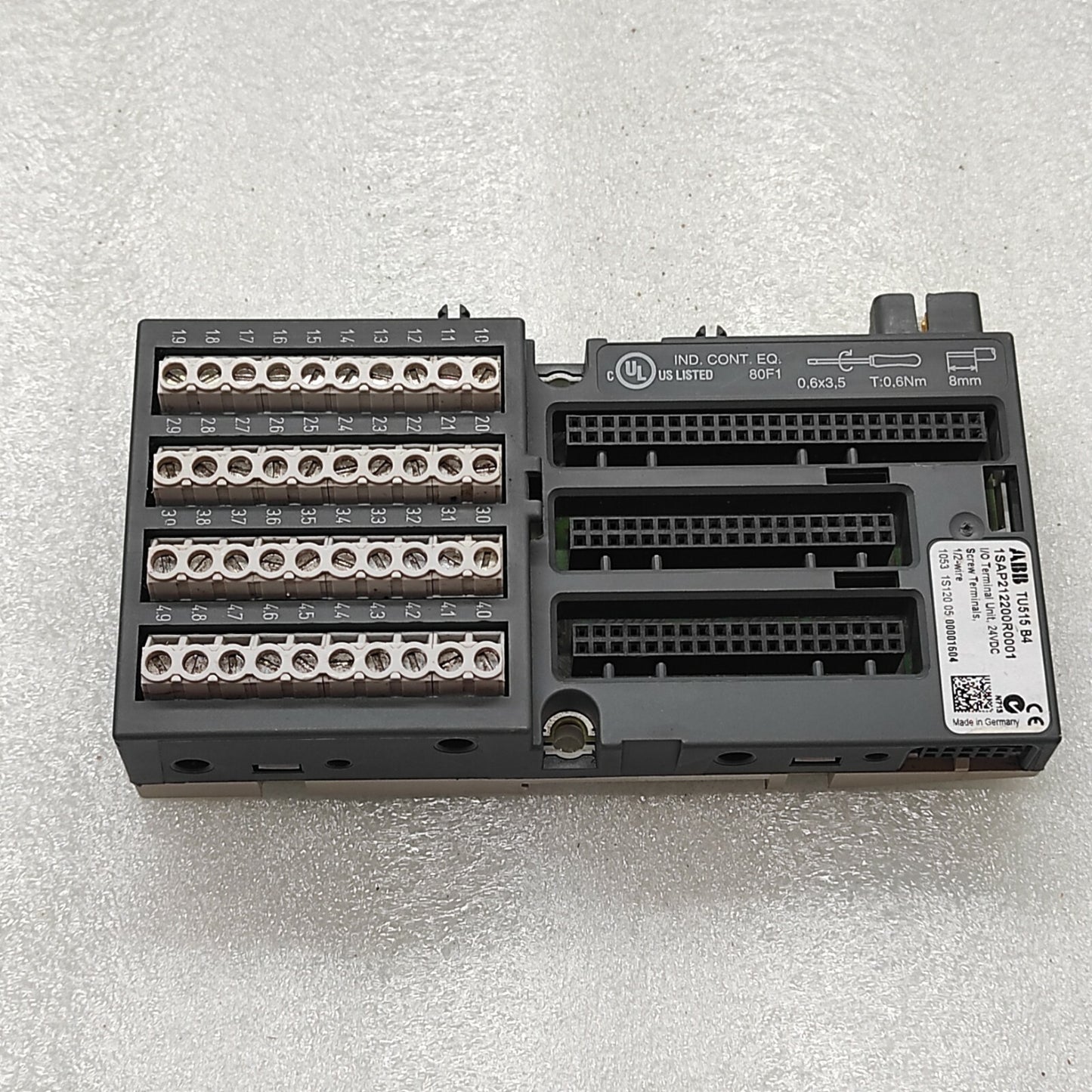 ABB TU515-B4 I/O TERMINAL UNIT 1SAP212200R0001 TU515