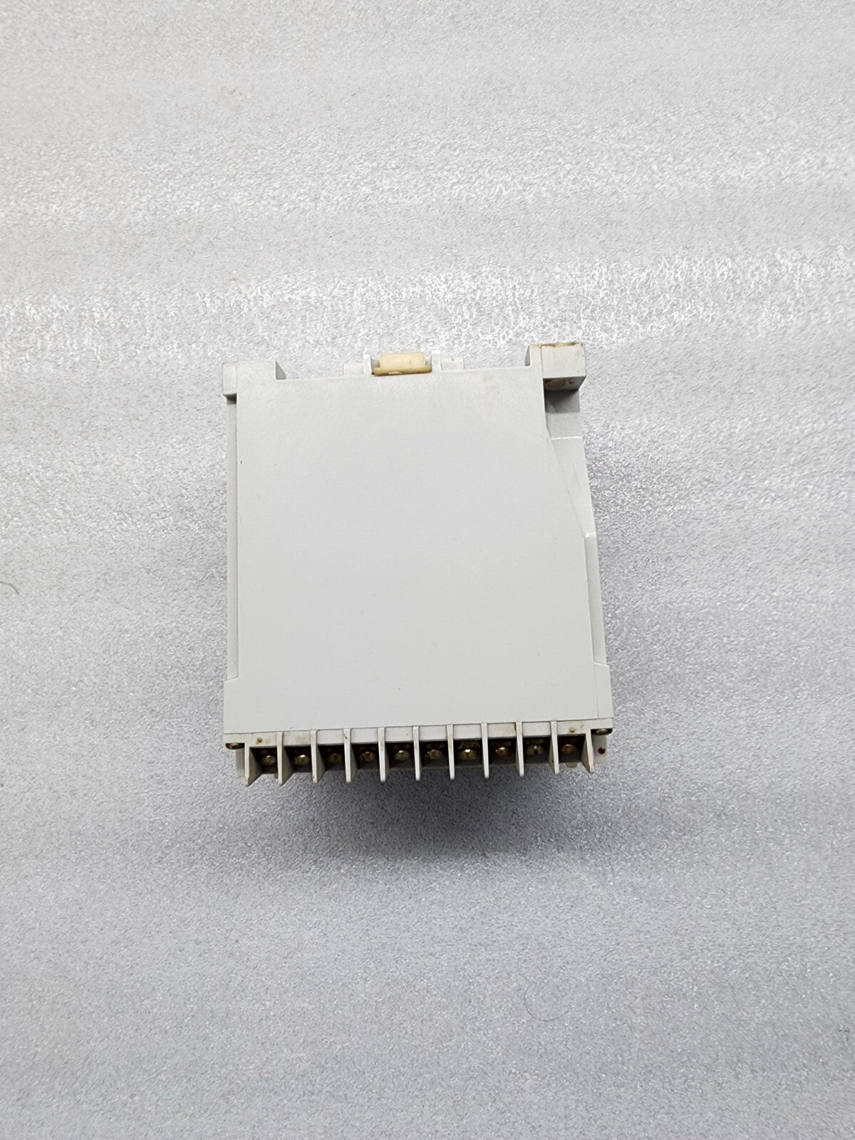 SELCO T2500-12 3-PHASE SHORT CIRCUIT OVER-CURRENT RELAY 24VDC