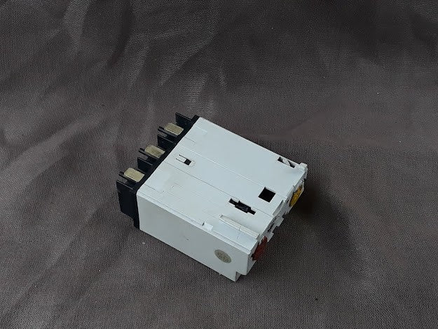 MOELLER ZM-32-PKZ2 MANUAL MOTOR PROTECTOR