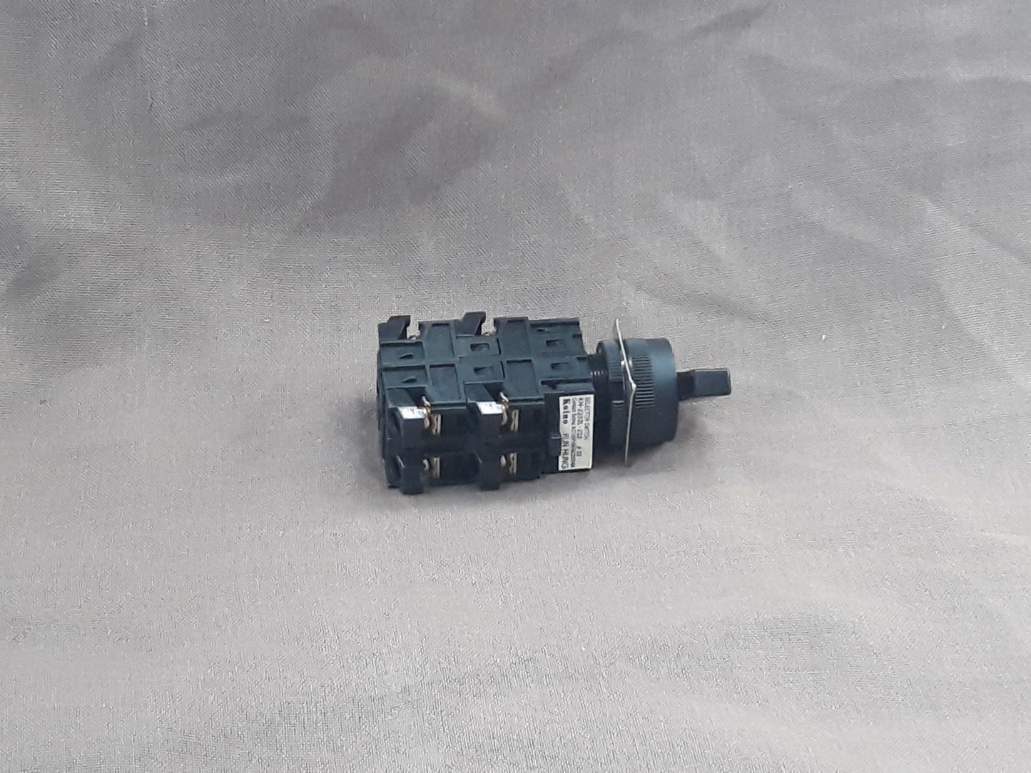 KOINO KH-2202L-222 SELECTOR SWITCH