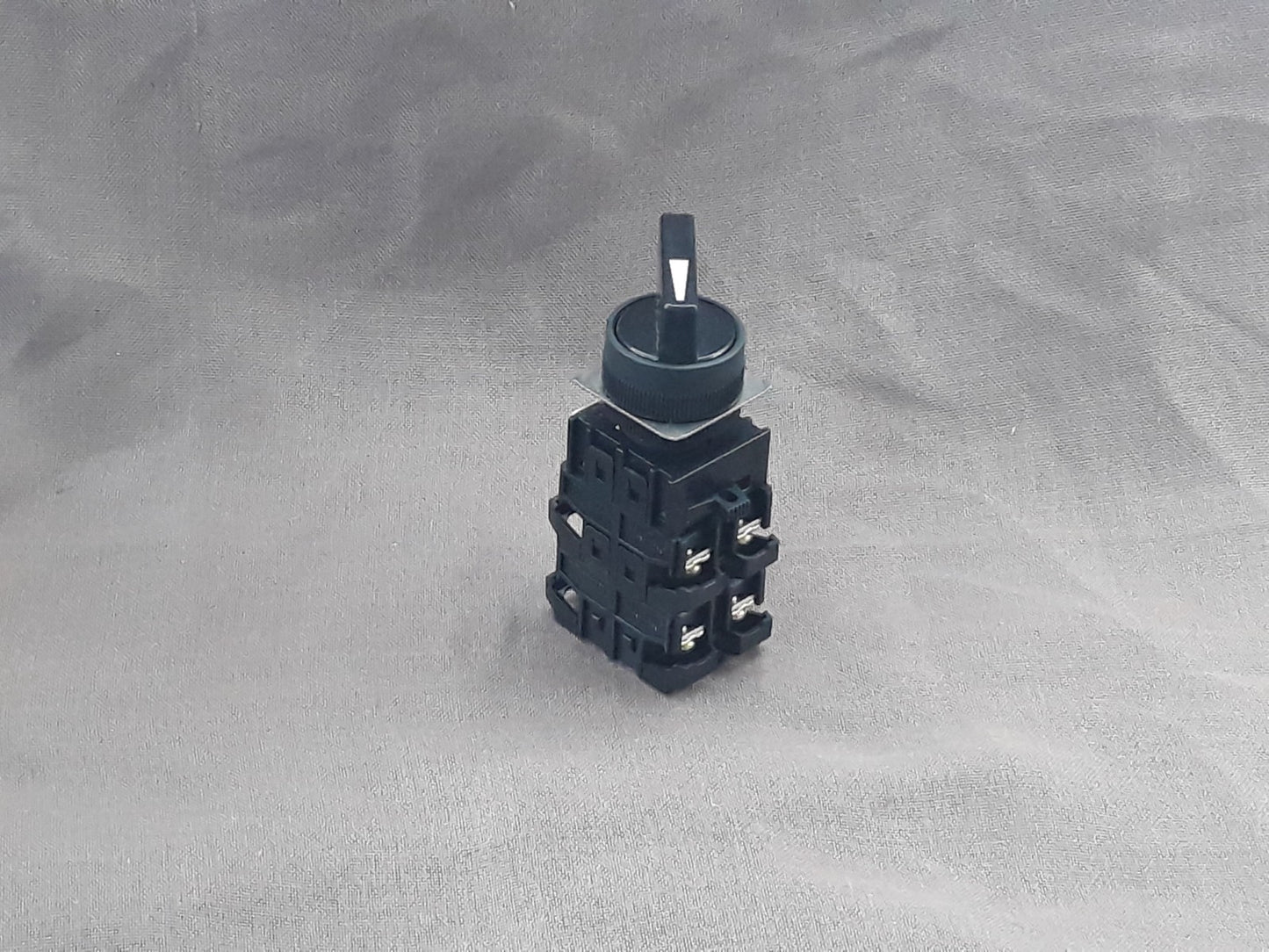 KOINO KH-2202L-222 SELECTOR SWITCH