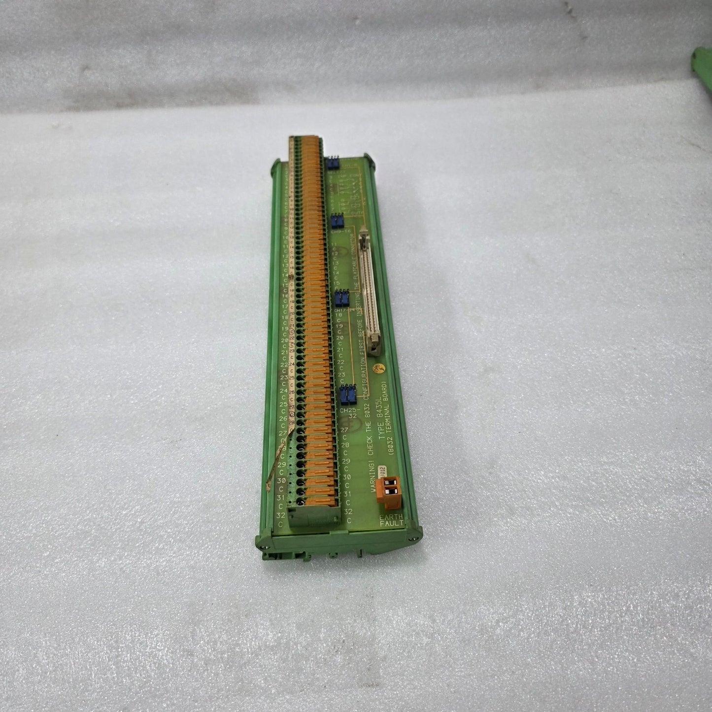 INDUSTRIAL TERMINAL BOARD TYPE 8435L (8032 CONFIGURATION) | PLC INTERFACE