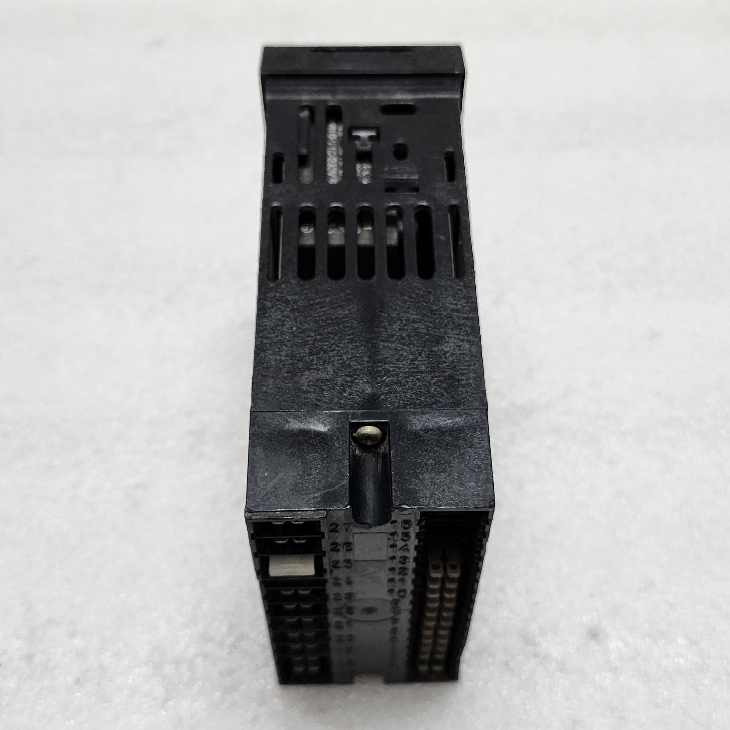PMA KS 40 TEMPERATURE CONTROLLER 940440749211 115-230V TYPE 9404 407 49211