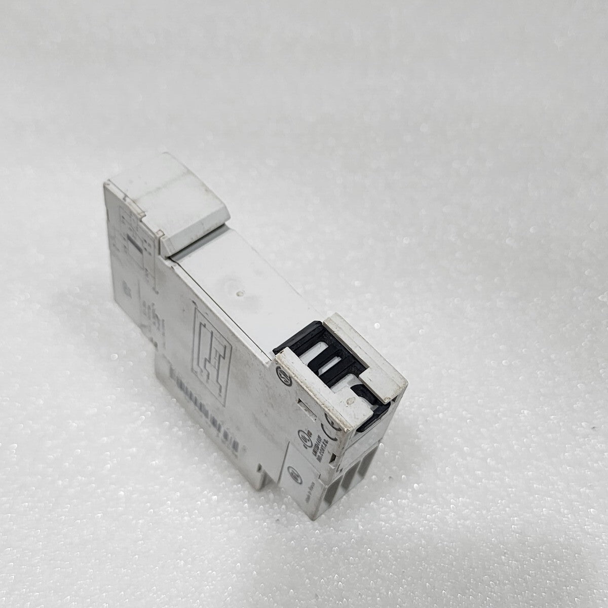 CROUZET MCR1 SINGLE FUNCTION TIME DELAY RELAY 88826135 0.1S-100H 24VAC-DC/24-240