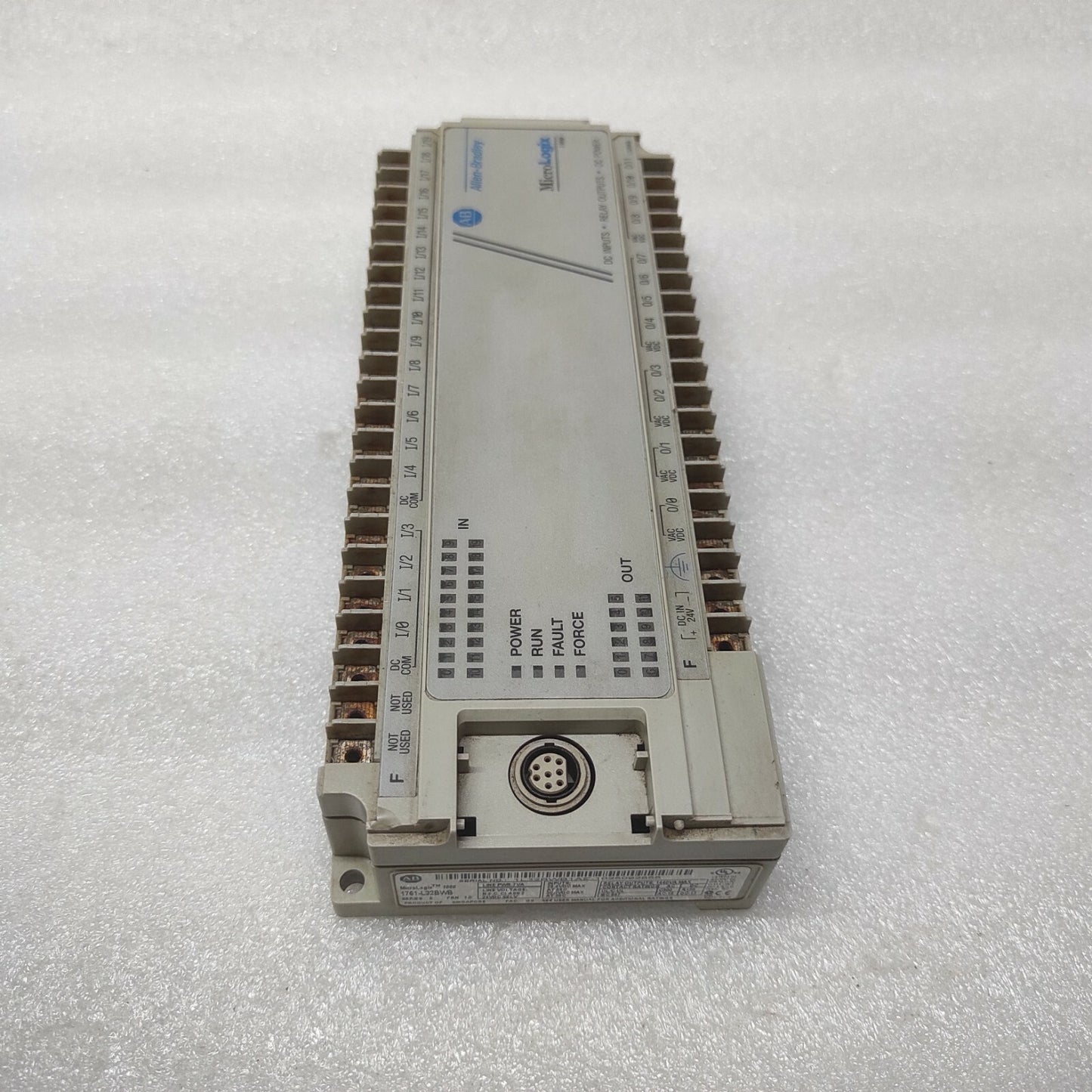 ALLEN BRADLEY MICROLOGIX 1000 CAT 1761-L32BWB DAMAGED