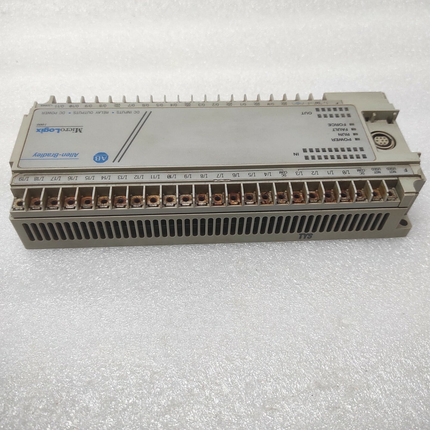 ALLEN BRADLEY MICROLOGIX 1000 CAT 1761-L32BWB DAMAGED