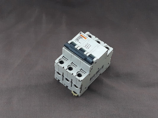MERLIN GERIN MULTI 9 C60H 3POLE 25A C CURVE MODULAR CIRCUIT BREAKER 24867