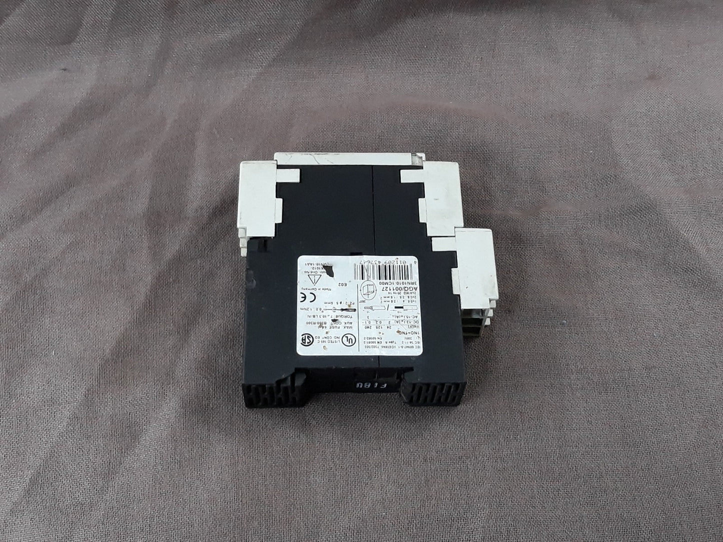 SIEMENS SIRIUS 3R THERMISTOR MOTOR PROTECTION RELAY 3RN1010-1CM00
