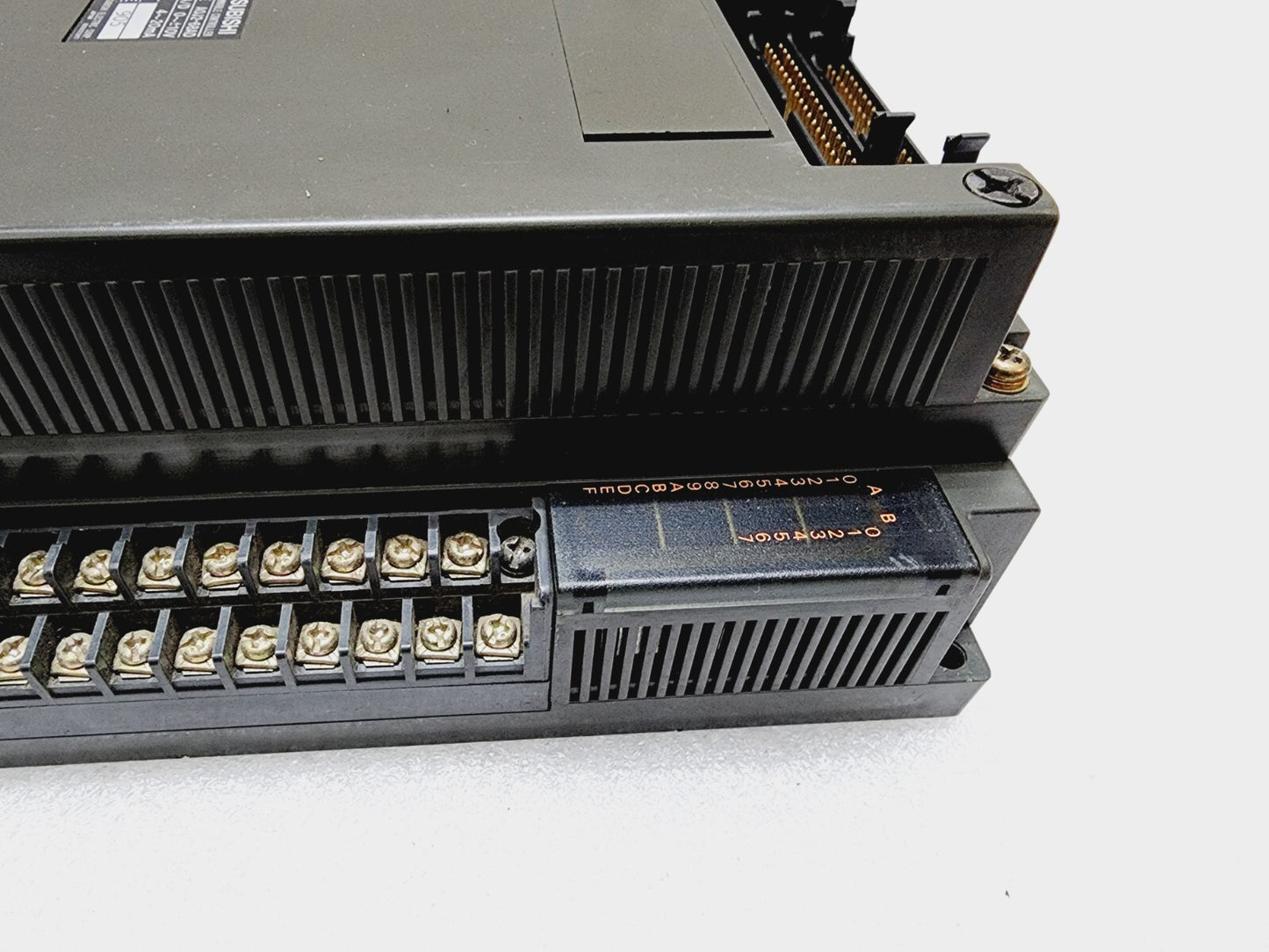 MITSUBISHI AOJ2-68AD ANALOG INPUT MODULE PROGRAMMABLE CONTROLLER