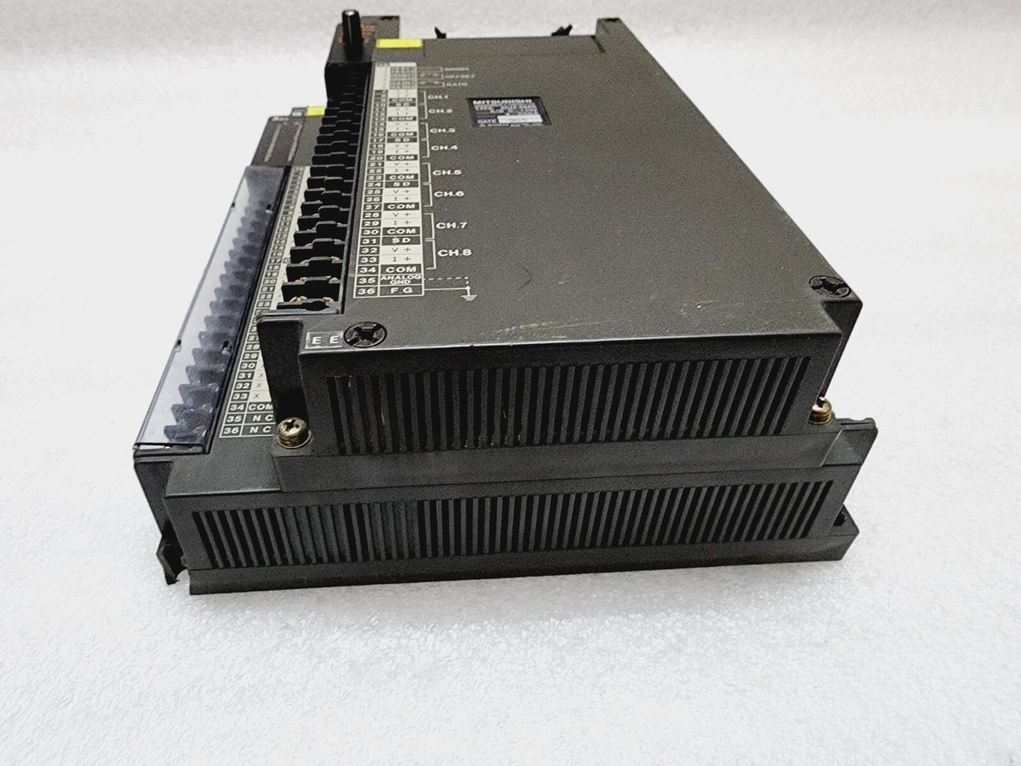 MITSUBISHI AOJ2-68AD ANALOG INPUT MODULE PROGRAMMABLE CONTROLLER