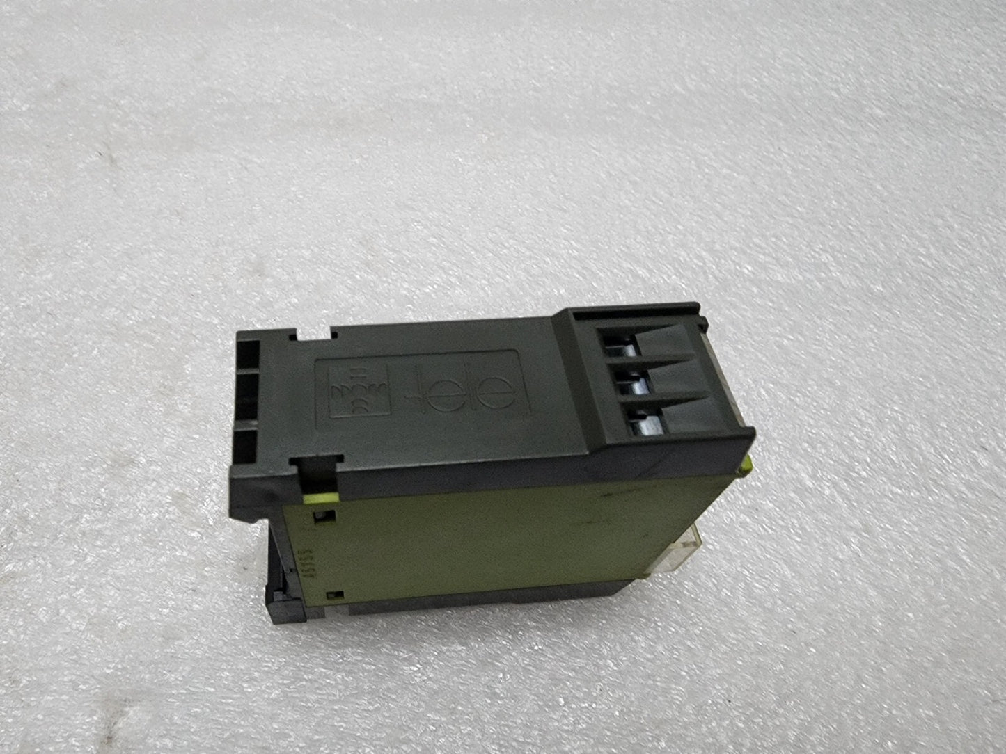 TELE D6DM MULTIFUNCTION TIME RELAY 24VAC-DC / 110-240VAC
