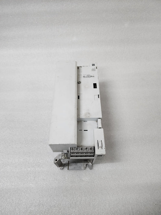 LENZE I5DBE275F10V10000S INVERTER I5D7.5/400-3 POWER UNIT 10HP MADE IN GERMANY