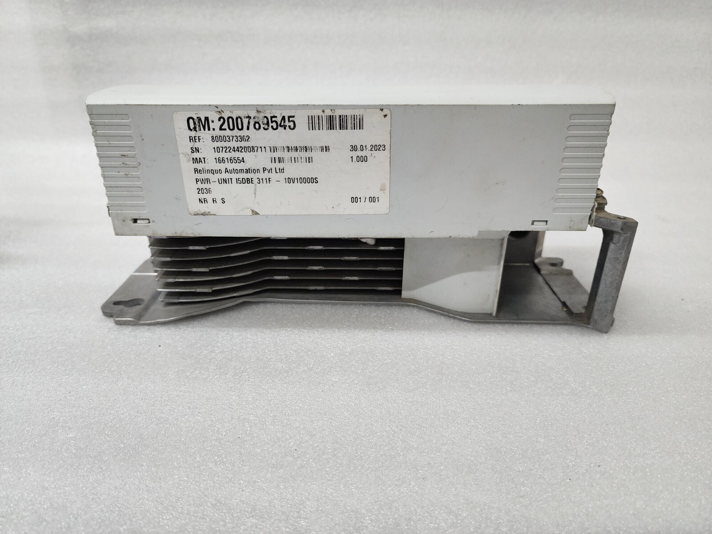 LENZE I5DBE311F10V10000S INVERTER DRIVE 11KW/15HP 0-400/480VAC MADE IN GERMANY