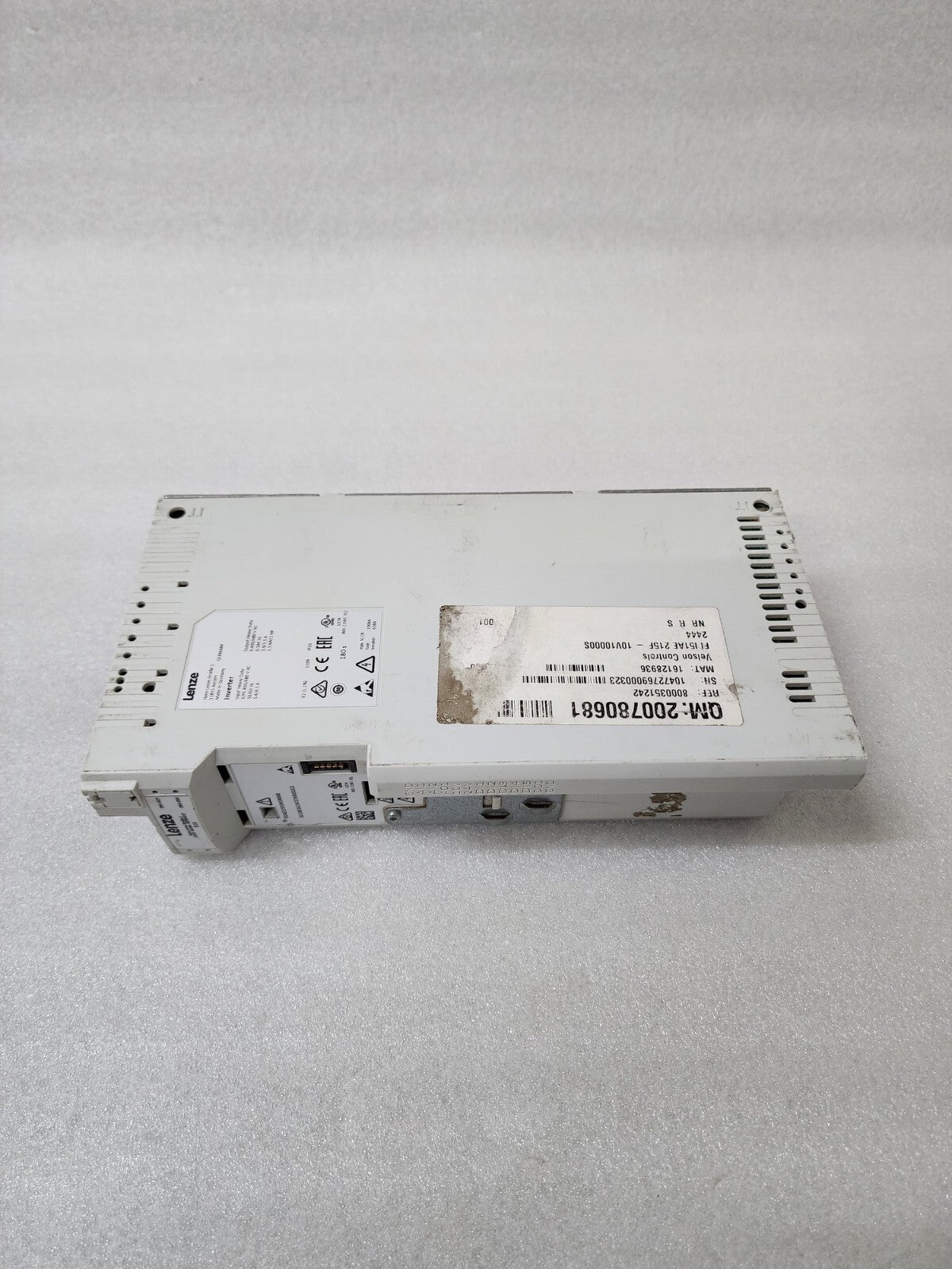 LENZE I51AE215F10V10000S INVERTER DRIVE 1.5KW/2HP 0-400/480V MADE IN GERMANY