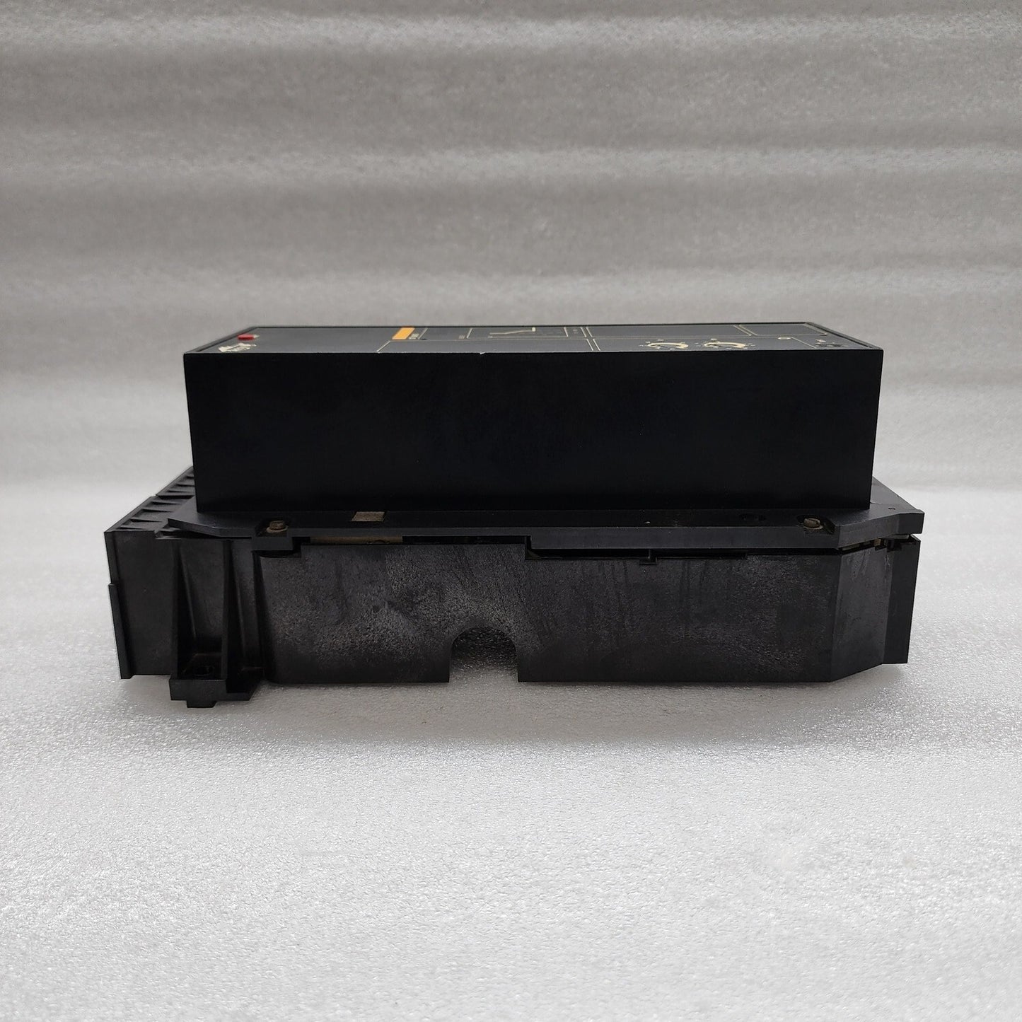 MERLIN GERIN ST208D MASTERPACT FOR TRIP CONTROL UNIT