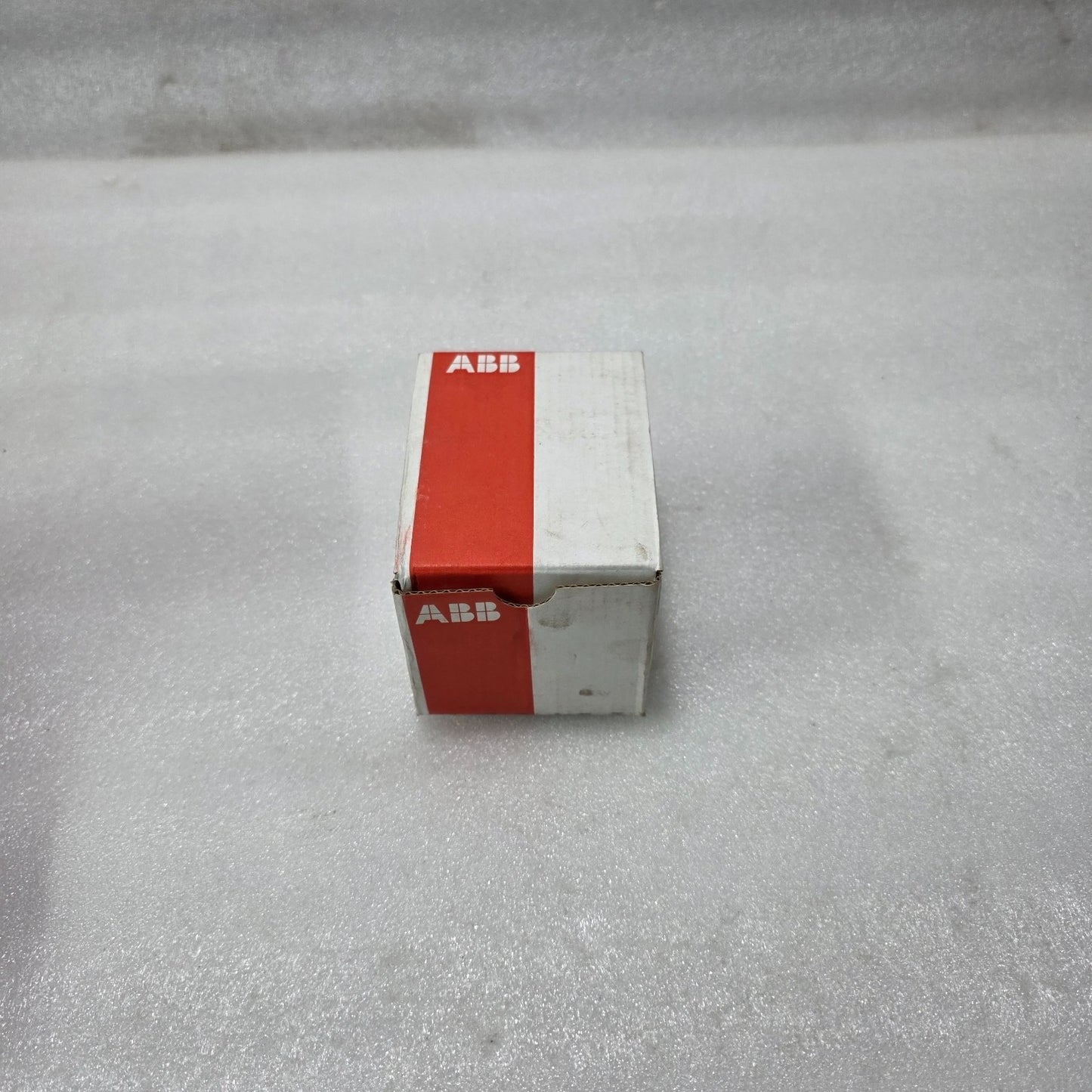 ABB B24 352-100 ENERGY METER | 3 PHASE ELECTRICITY METER | 2CMA100183R1000