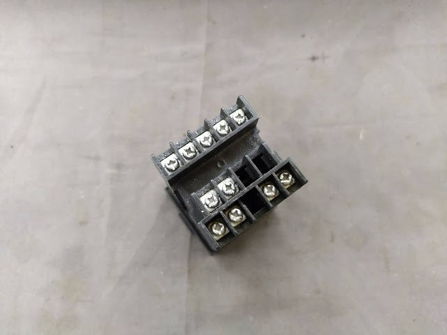 HONEYWELL DC1010 TEMPERATURE CONTROLLER DC1010CT-102000-E