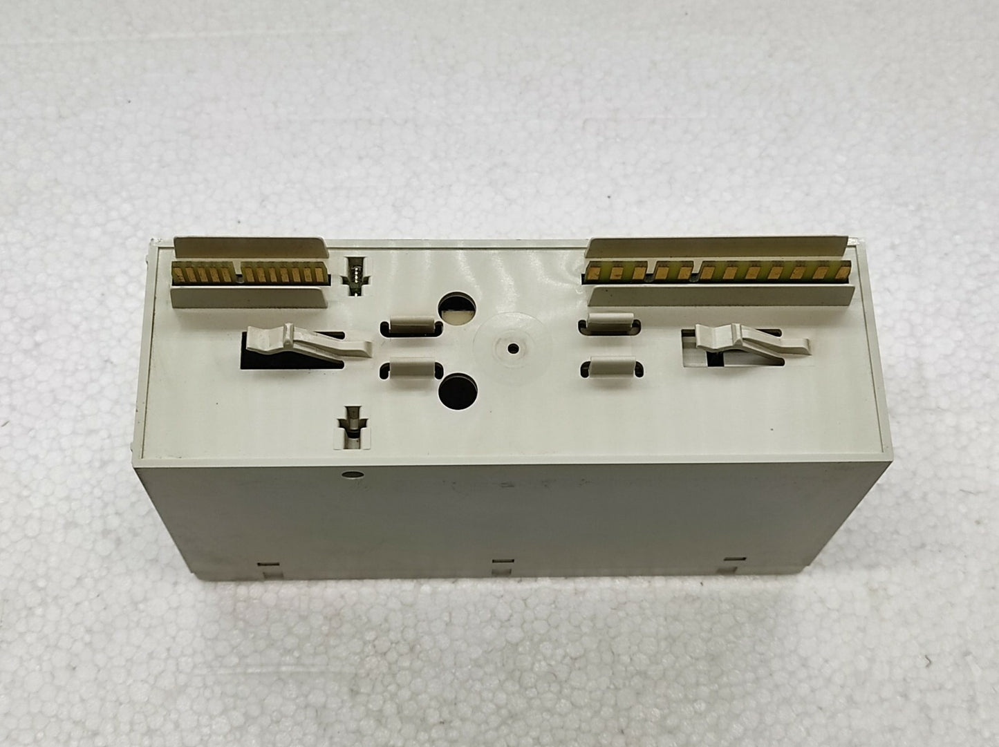 Saia PCD4.W100 Analog Module Version D PCD4W100