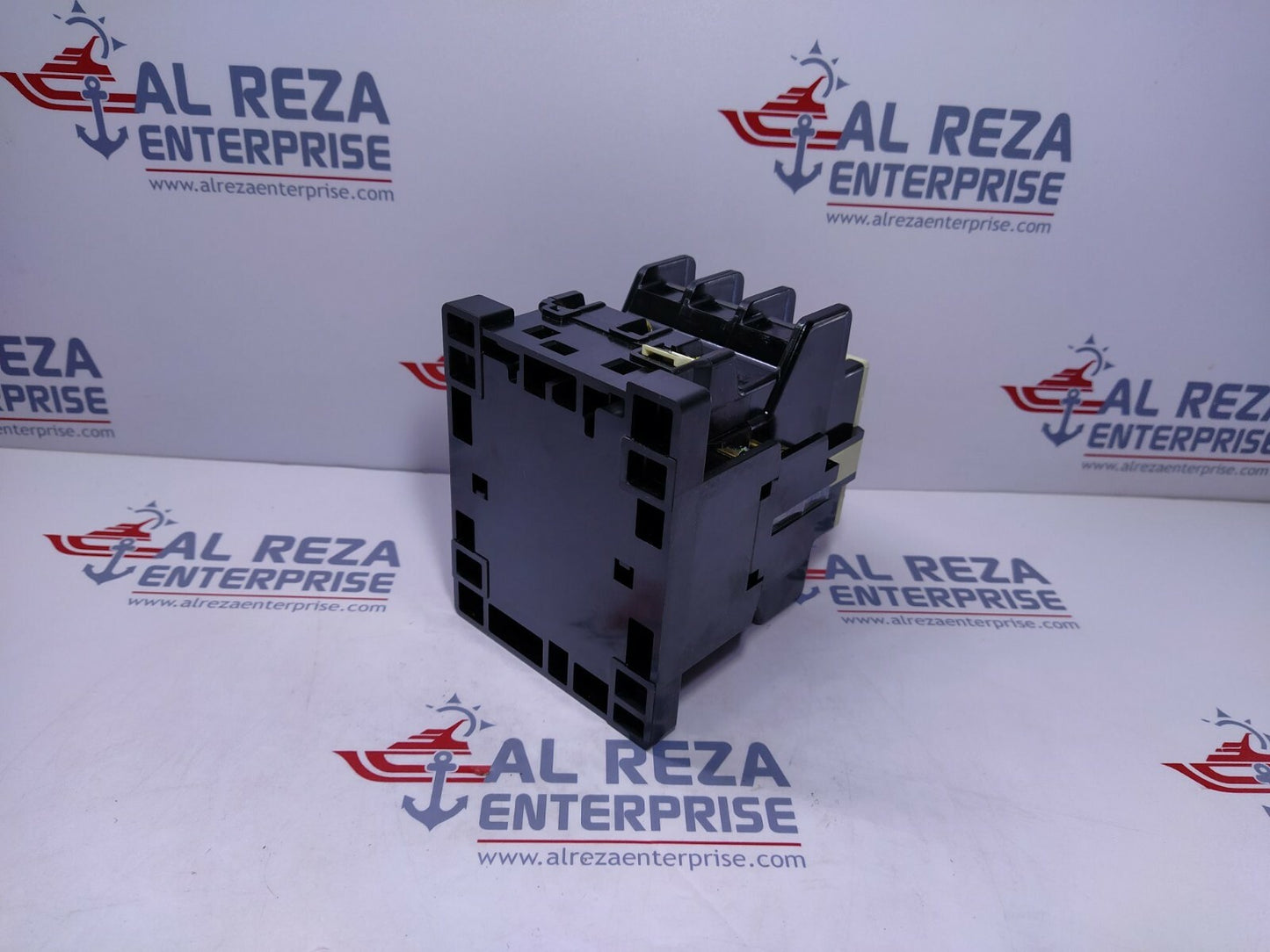 Fuji SC-2SN (50) Magnetic Contactor 80A Coil Voltage 400-440V 4NC2F0