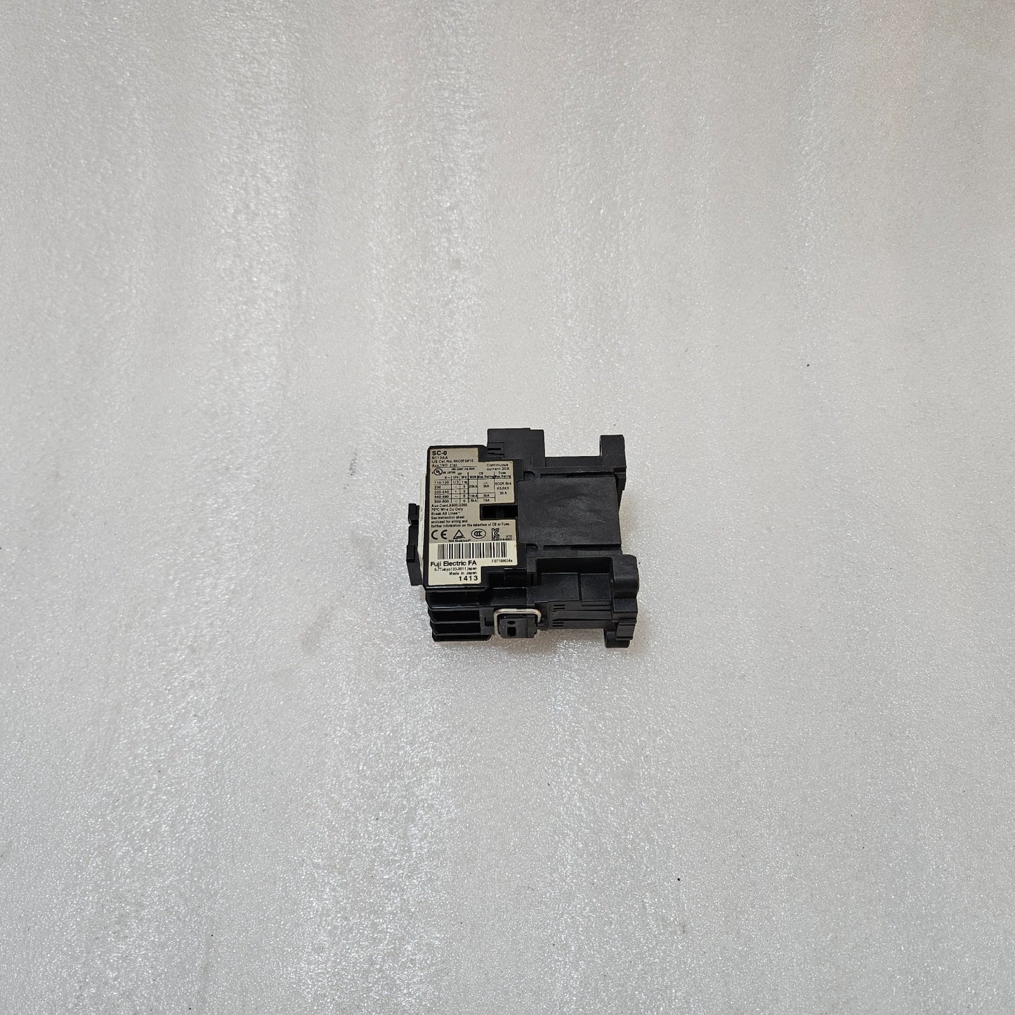 FUJI ELECTRIC SC-0 MAGNETIC CONTACTOR 3-POLE 20A MOTOR CONTACTOR, COIL 100-110V