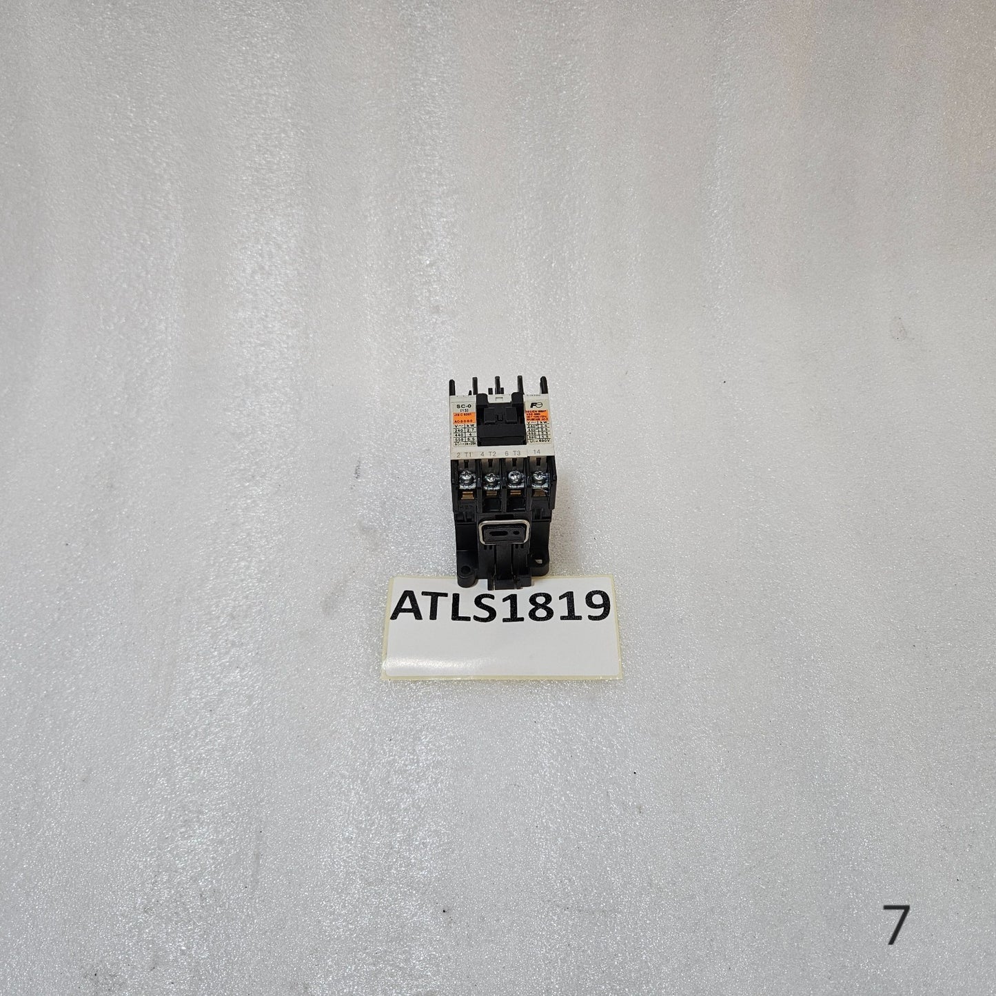 FUJI ELECTRIC SC-0 MAGNETIC CONTACTOR 3-POLE 20A MOTOR CONTACTOR, COIL 100-110V