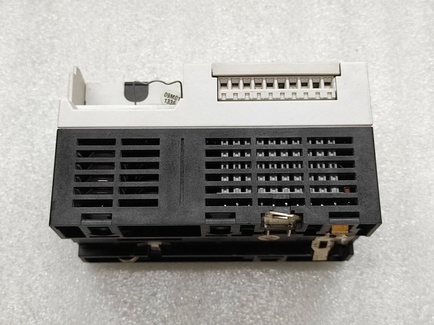 MOELLER PS4-201-MM107 PROGRAMMABLE LOGIC CONTROLLER 24V DC