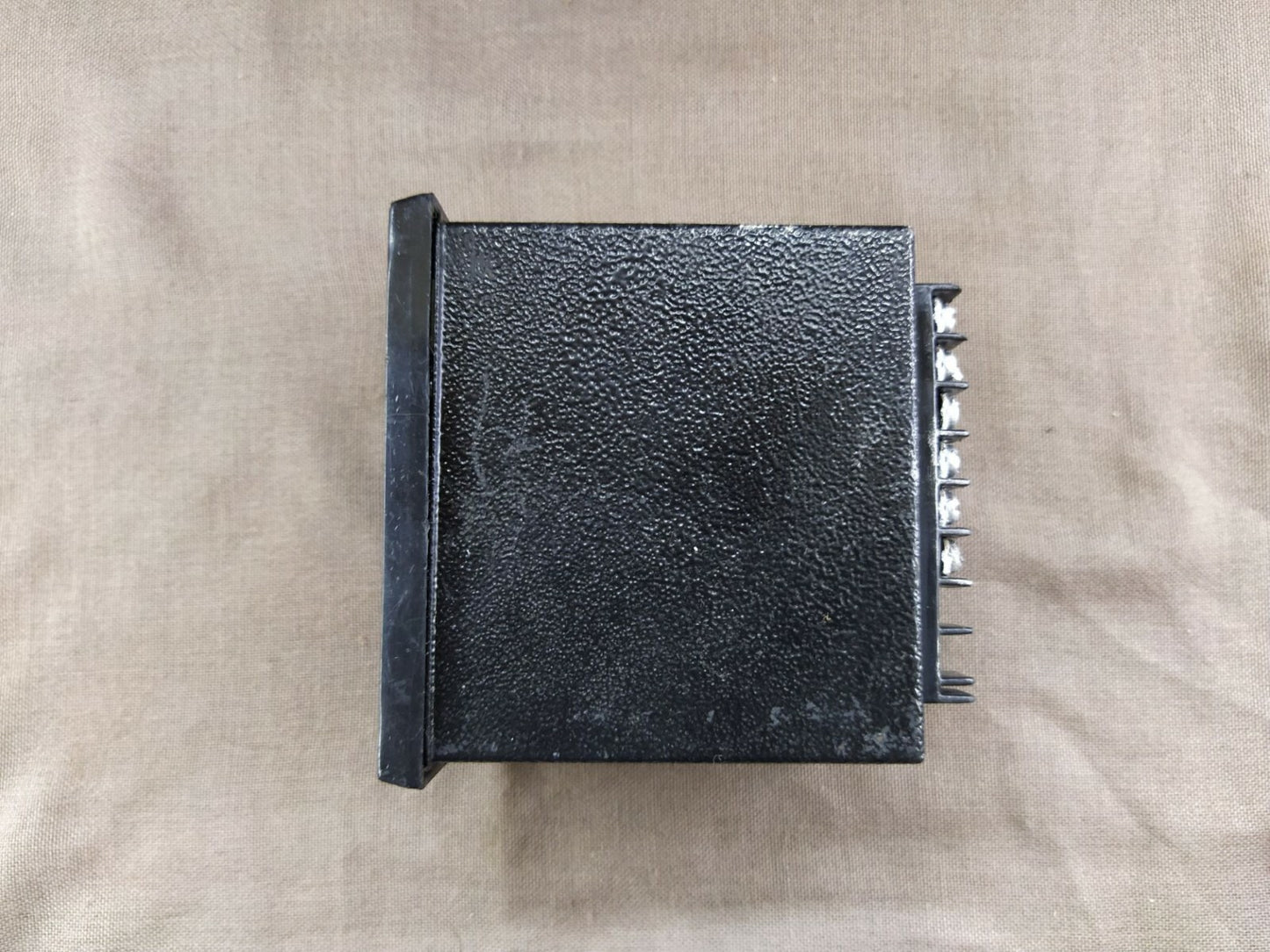 Radiant RDTI 480 Temperature Controller 230 VAC
