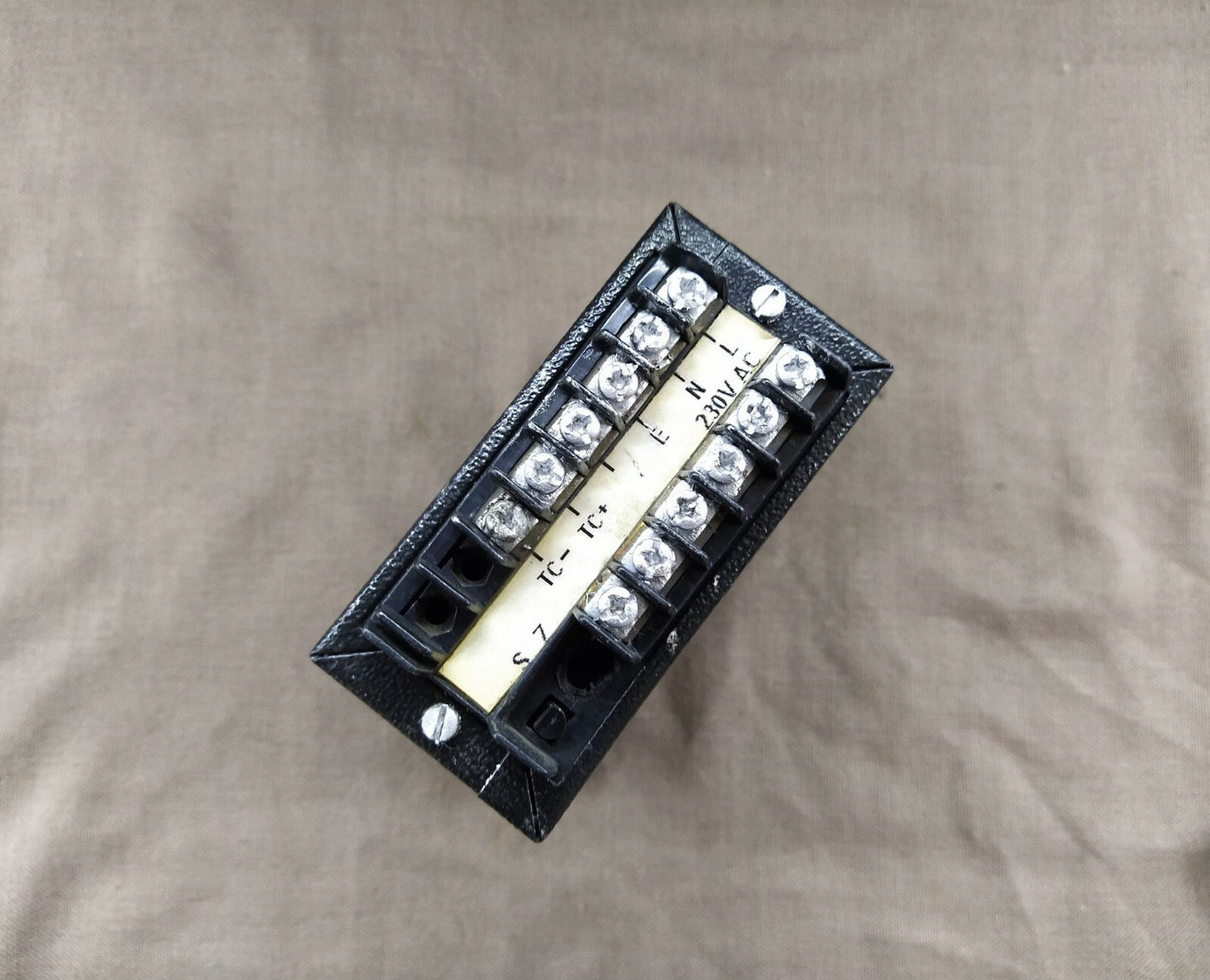 Radiant RDTI 480 Temperature Controller 230 VAC