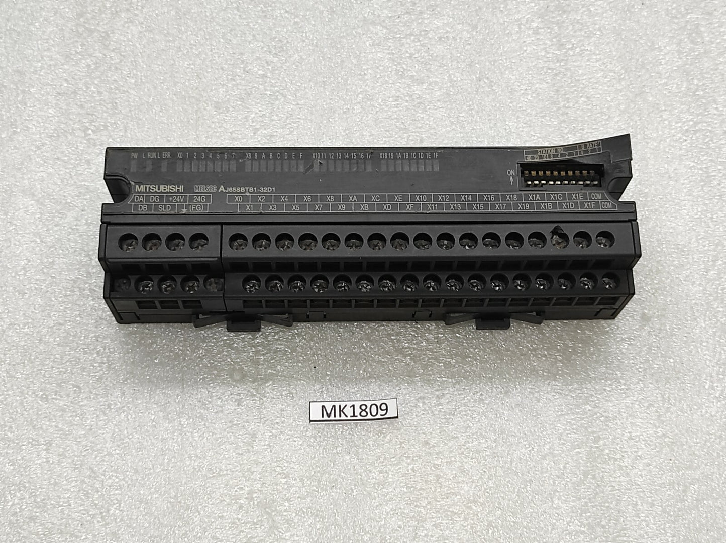 MITSUBISHI MELSEC AJ65SBTB1-32TD1 DC INPUT/TRANSISTOR OUTPUT MODULE