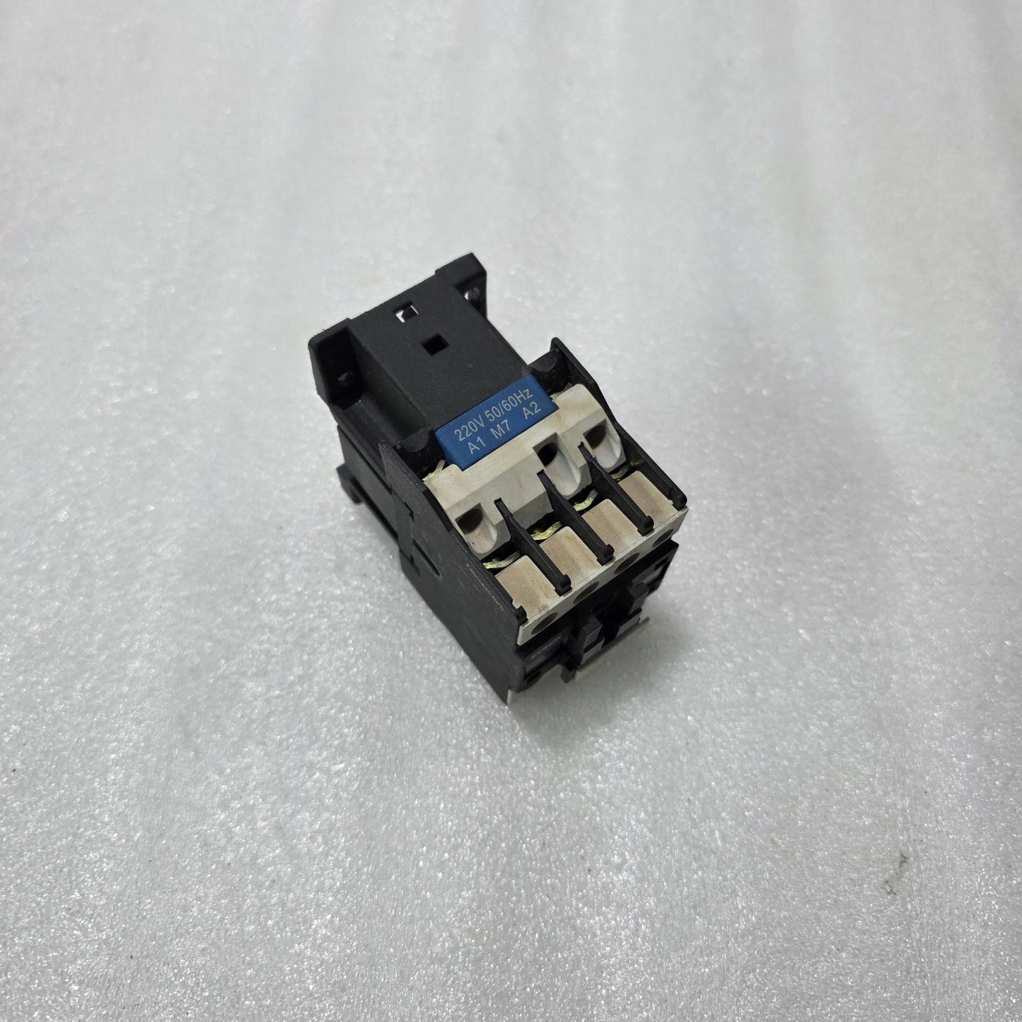 STECK S-D118A10M AC CONTACTOR 18A 3 POLE | COIL 220V 50/60HZ | 4–10KW MOTOR CONT
