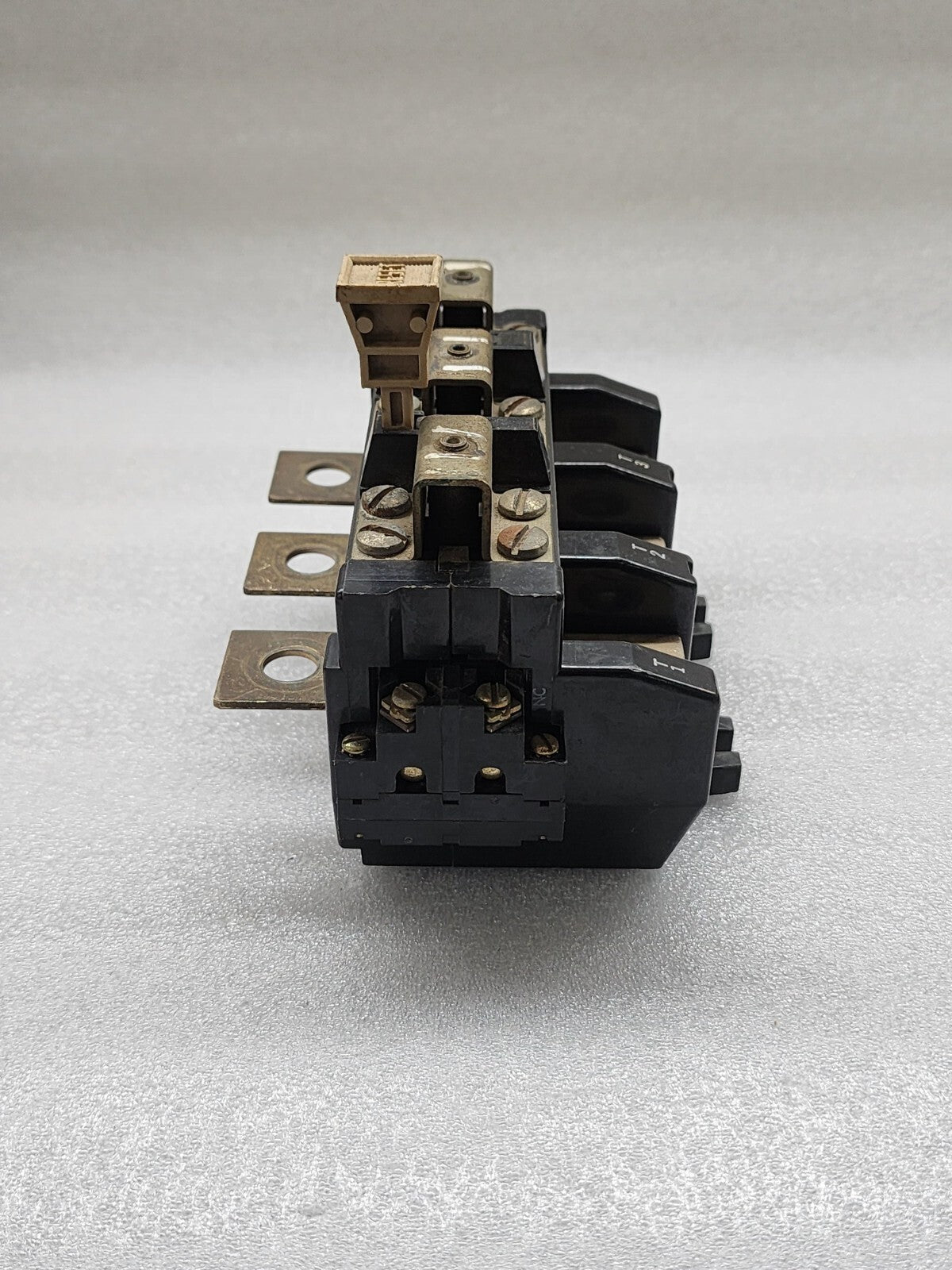 ALLEN BRADLEY CAT 592-EOW16 OVERLOAD RELAY SER A