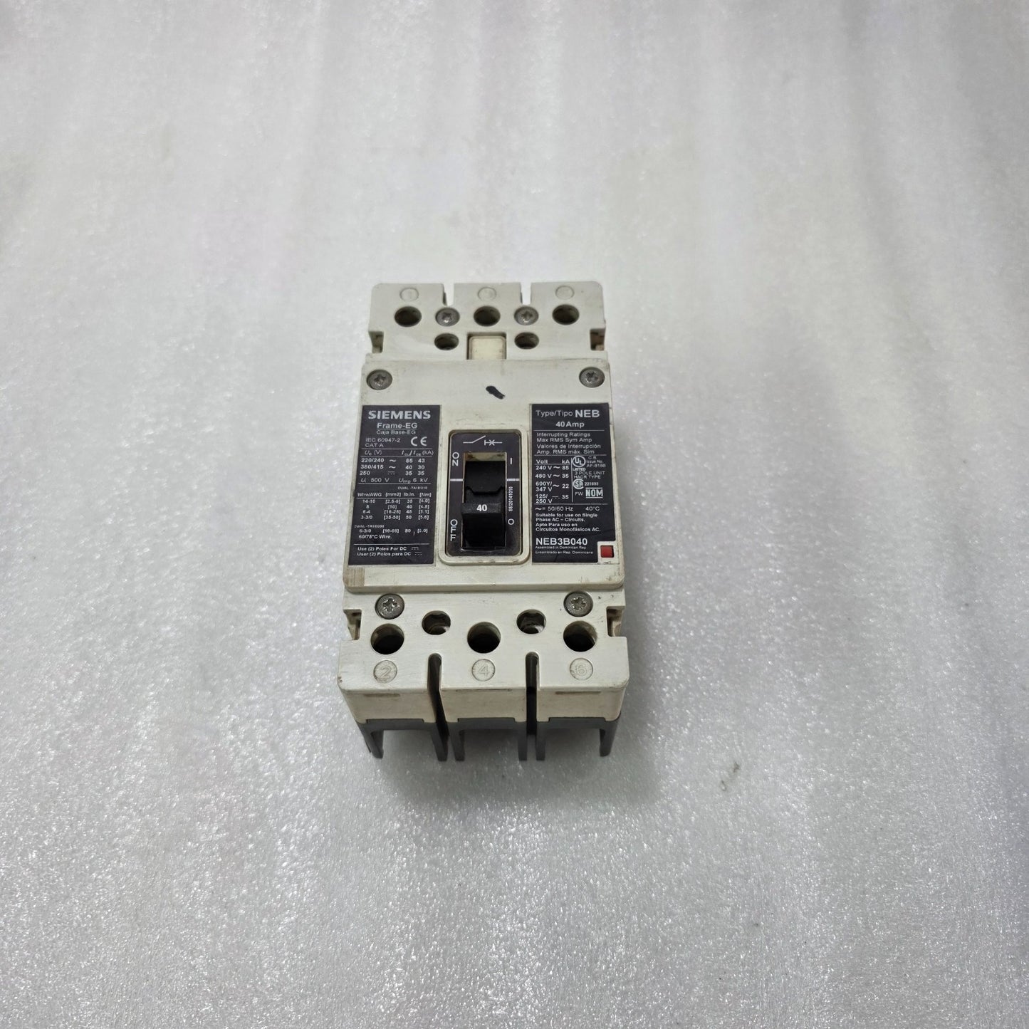 SIEMENS NEB3B040 MCCB 40A 3 POLE CIRCUIT BREAKER | FRAME-EG | 600V AC | INDUSTRI