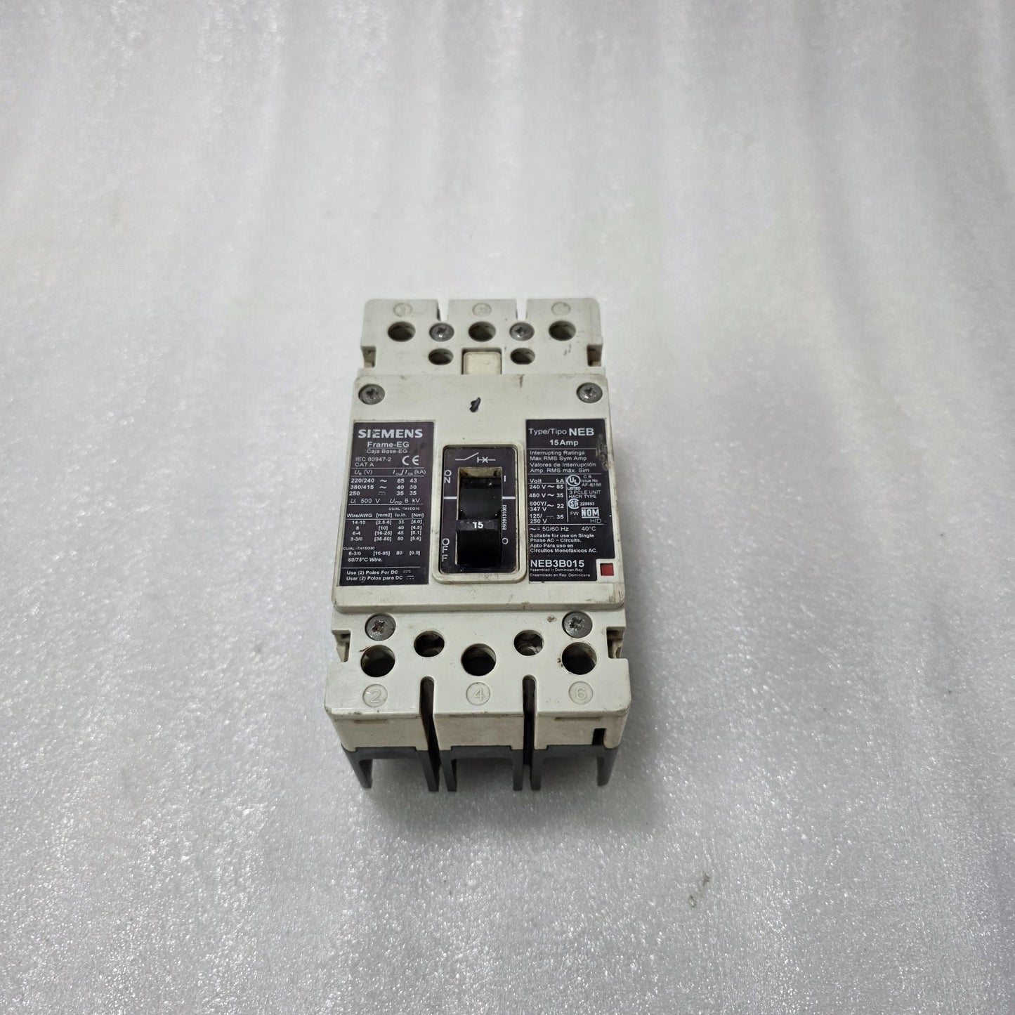 SIEMENS NEB3B015 MCCB 15A 3 POLE CIRCUIT BREAKER | FRAME-EG | 600V AC