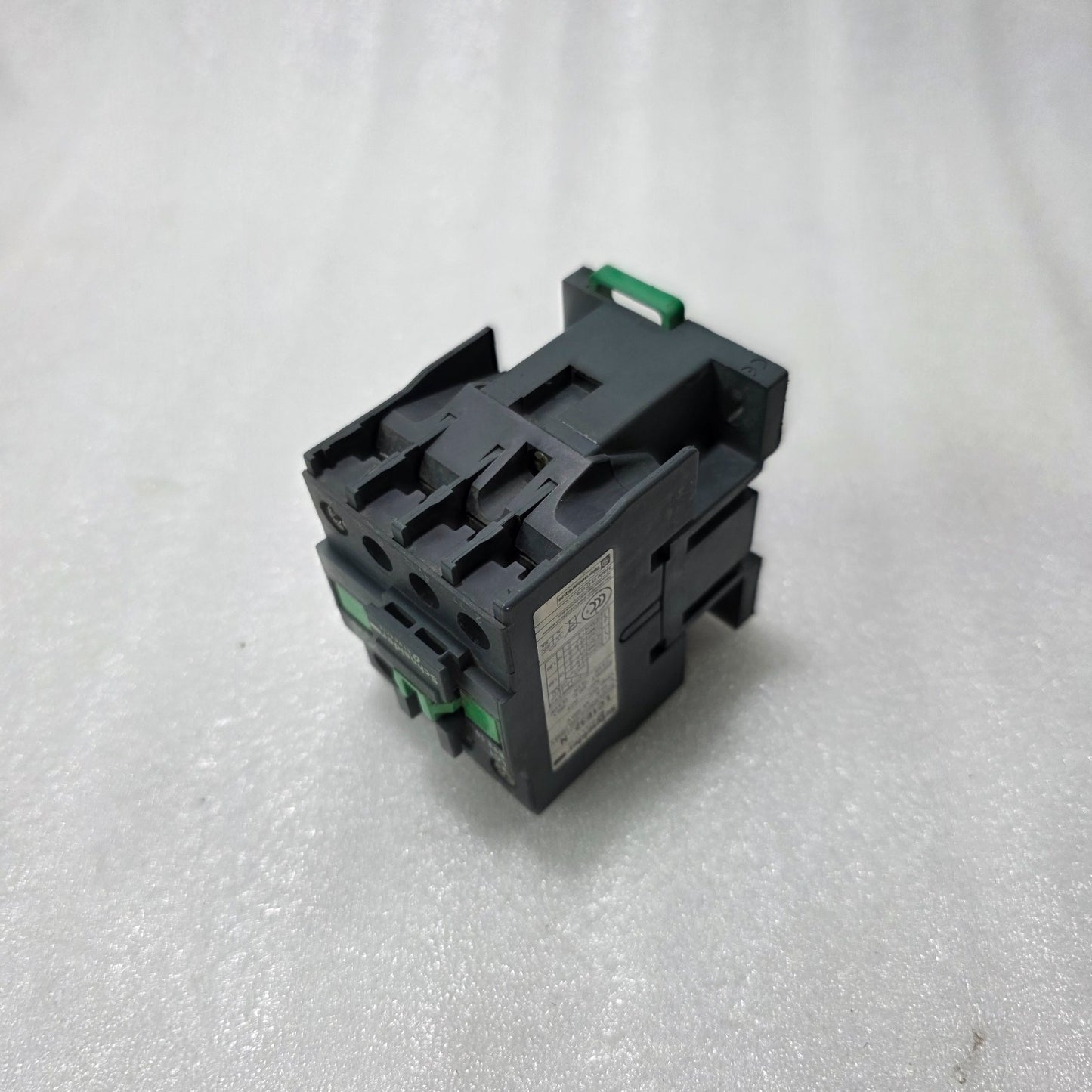 S ELECTRIC LC1E32 CONTACTOR – 32A AC3, 220V COIL, EASYPACT TVS MOTOR CONTROL