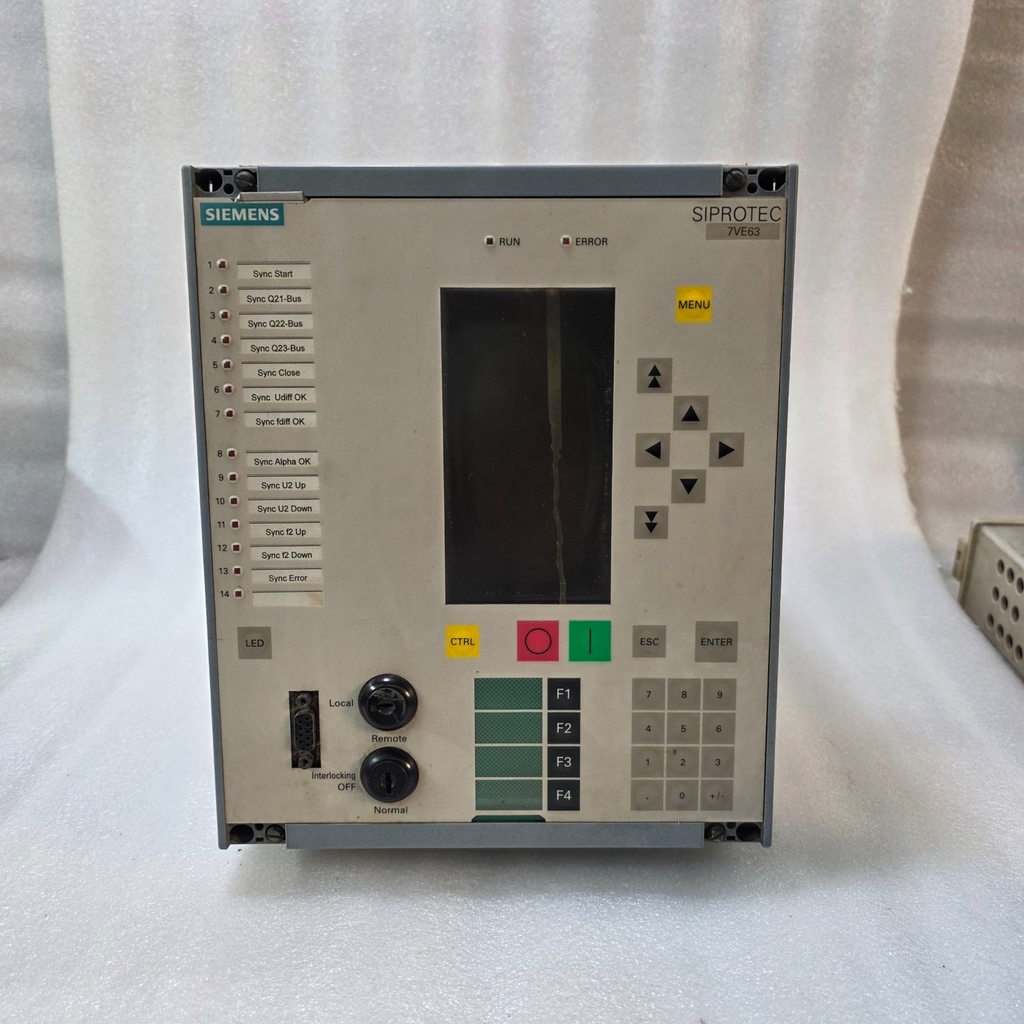 SIEMENS 7VE6320-6EB92-0DA0/DD PARALLELING DEVICE | 100–125V AC