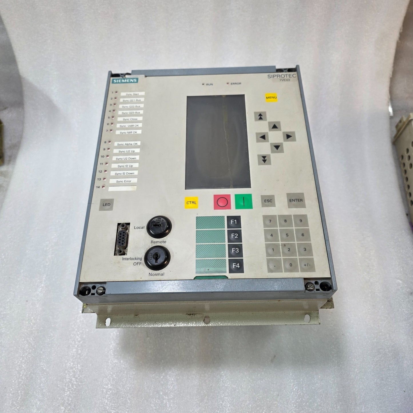 SIEMENS 7VE6320-6EB92-0DA0/DD PARALLELING DEVICE | 100–125V AC