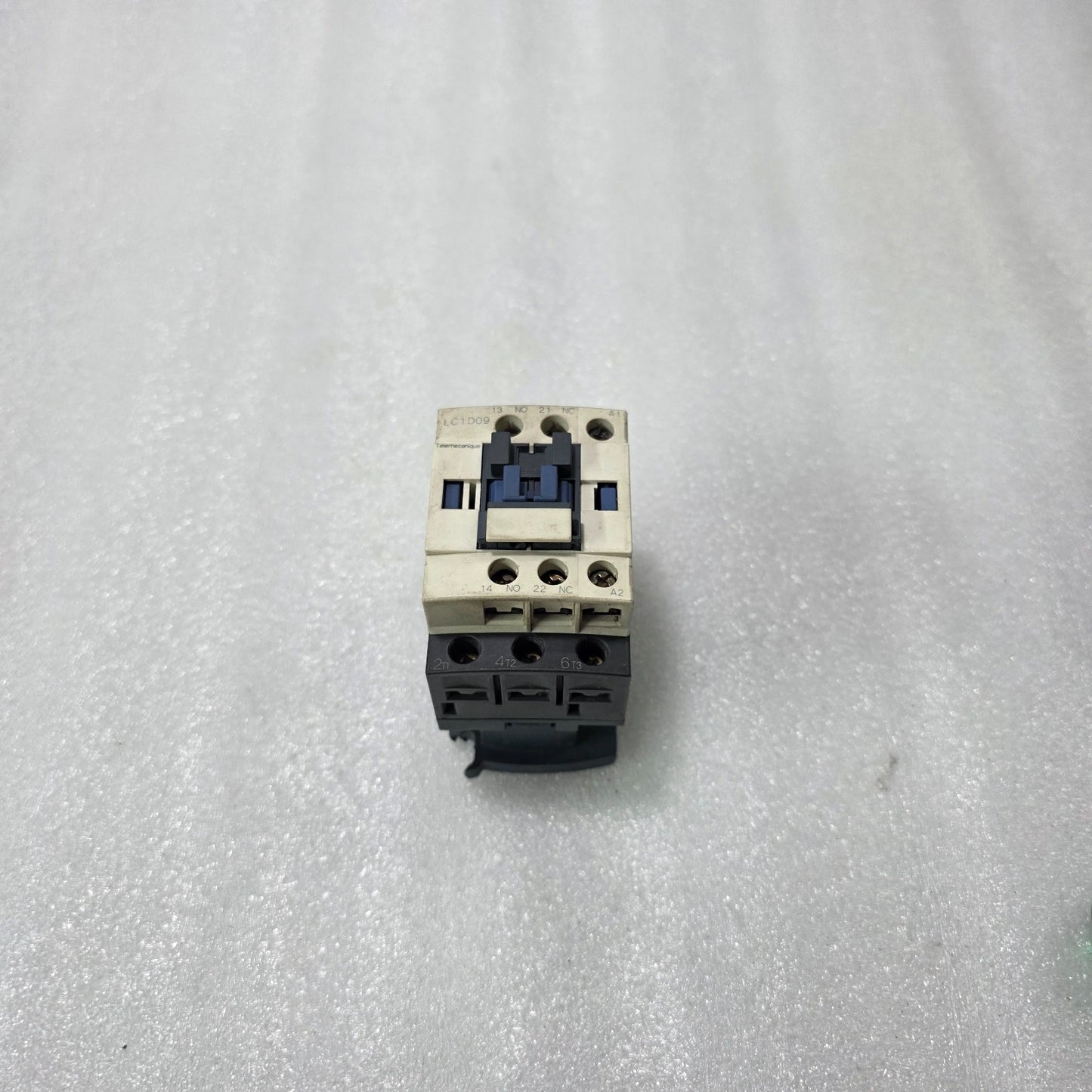 S ELECTRIC LC1D09 TESYS D AC CONTACTOR 9A 3 POLE | COIL 220V AC | 2.2–5.5KW