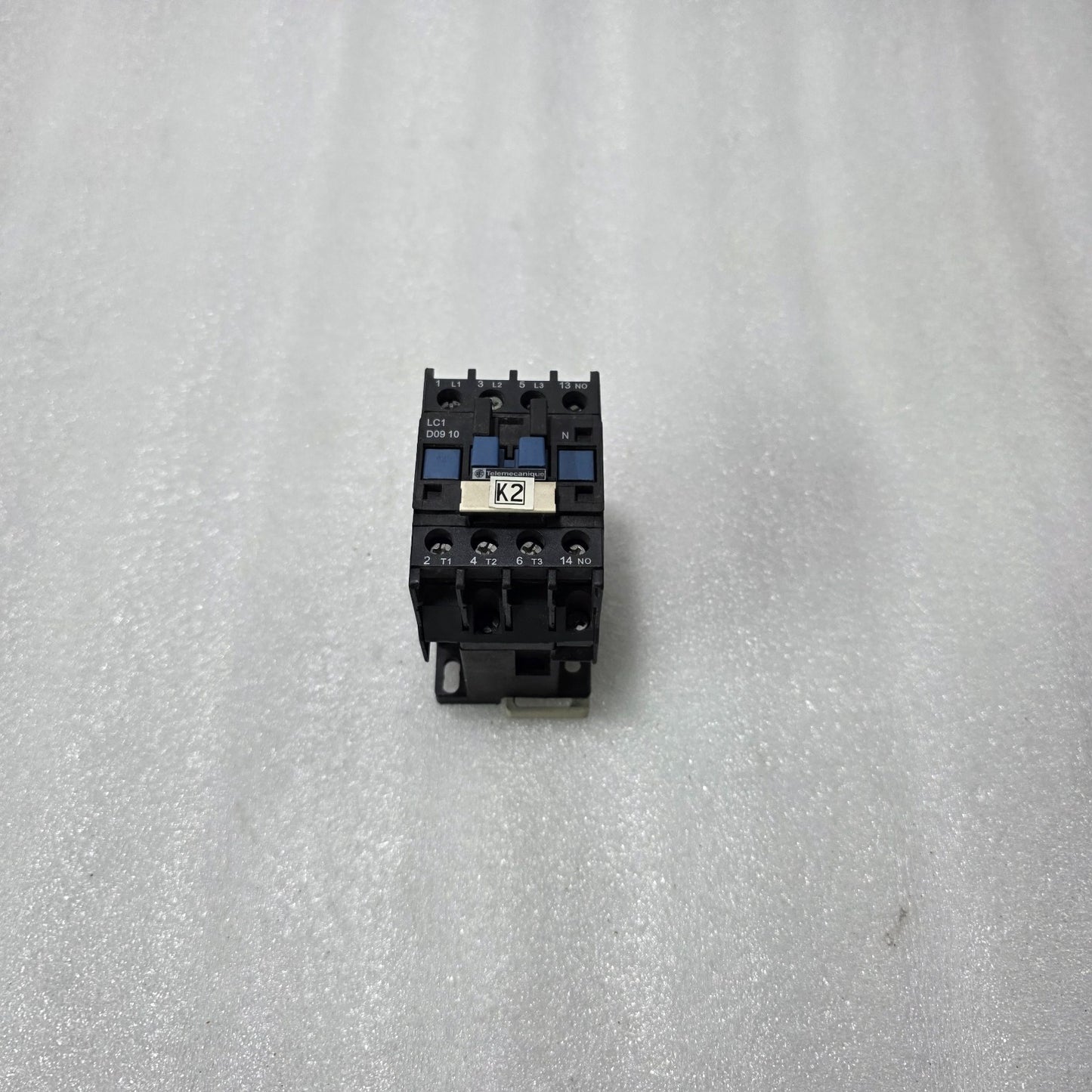 S ELECTRIC LC1D09-10 TESYS D AC CONTACTOR 9A 3 POLE | 1NO | COIL 220–230V